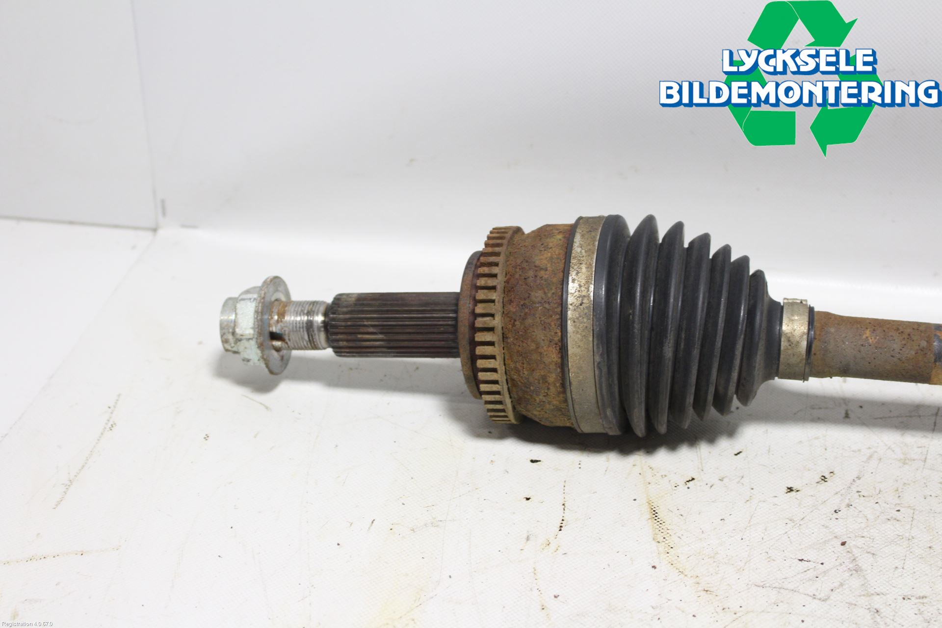 Hyundai i30 GD 13-17 Drivaxel Fram Vänster
