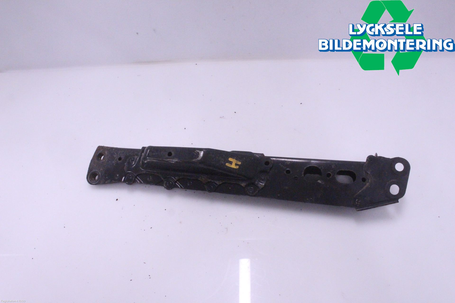 Toyota AVENSIS 09-15 Motorbalk