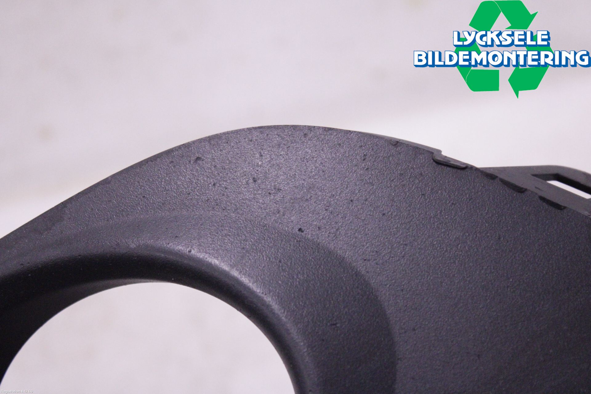 Volvo V70 08-13 Dimljussarg Fram