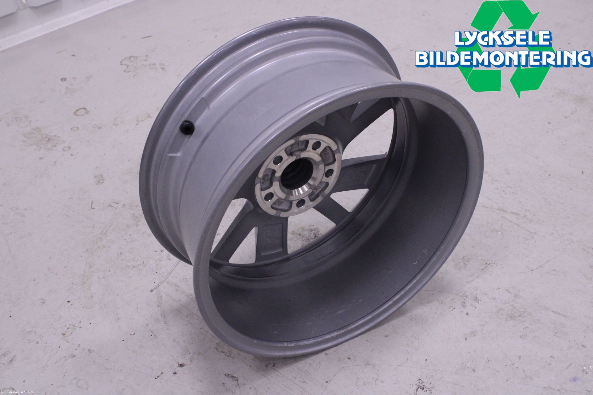 Volkswagen VW PASSAT 24- Fälg Aluminium