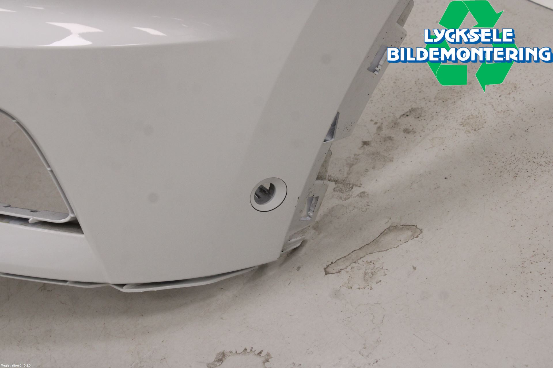 Volkswagen VW TIGUAN 16-24 Stötfångarbeklädnad Fram