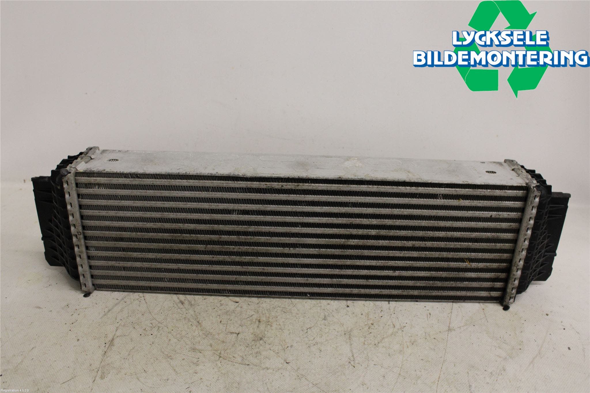 BMW 5 F10/F11/F18 09-17 Laddluft-Intercooler Kyl
