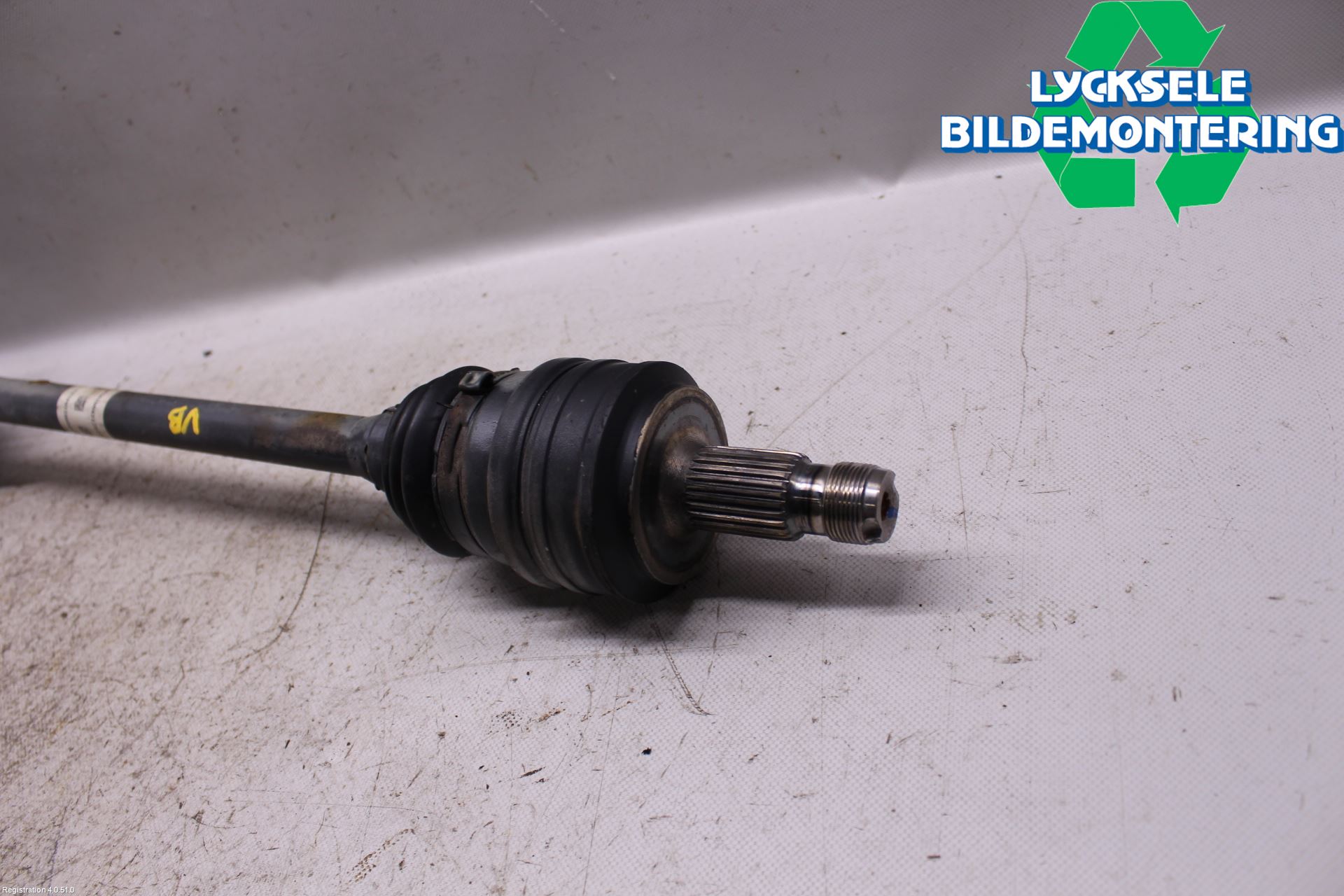 Mercedes-Benz MB C-KLASS (W205) 14-21 Drivaxel Bak Vänster