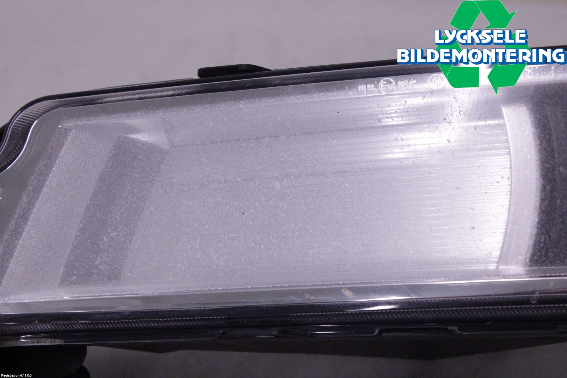 Volkswagen VW PASSAT 15-19 Dimljus-Varselljus Fram