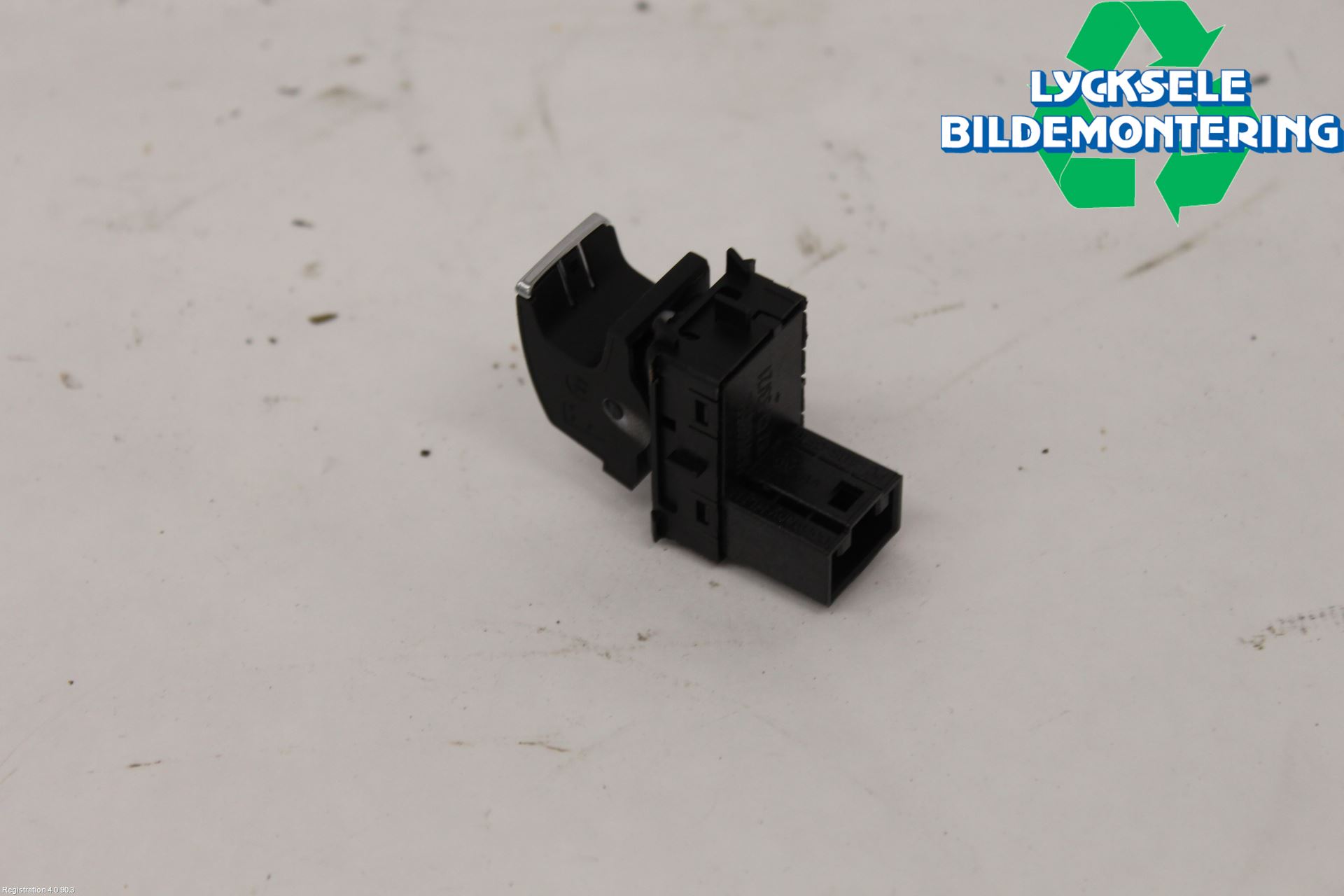 Volkswagen VW TIGUAN 16-24 Strömställare Elhiss