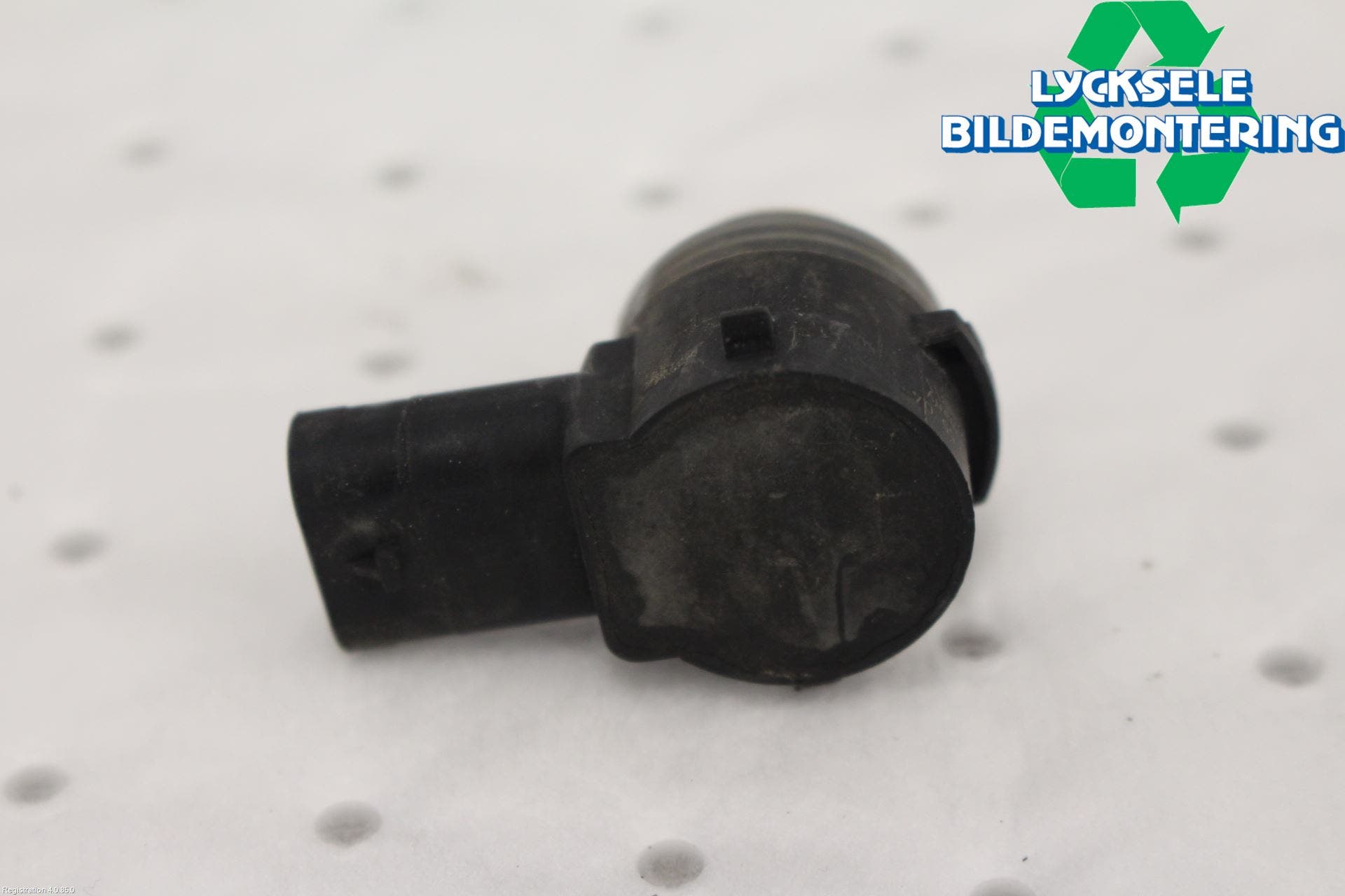 Mercedes-Benz MB C-KLASS (W205) 14-21 Parkeringshjälp Frontsensor