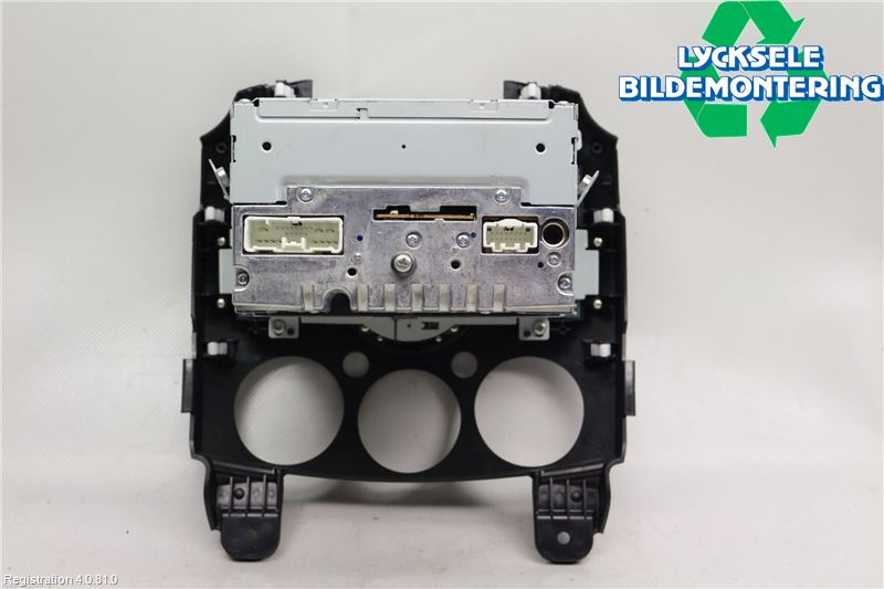 Mazda 2 (DE) 08-15 Cd Radio - Multimediapanel