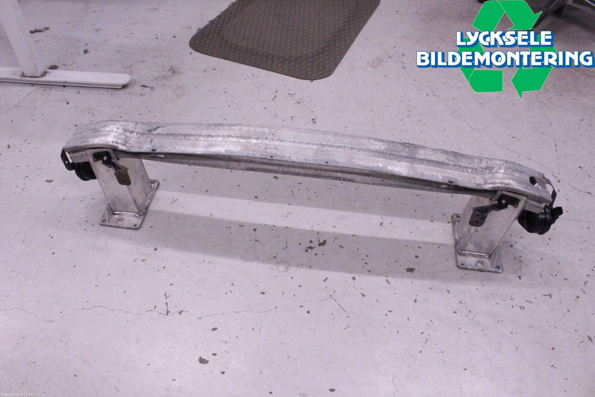 Audi A4/S4 08-11 Stötfångarbalk Fram