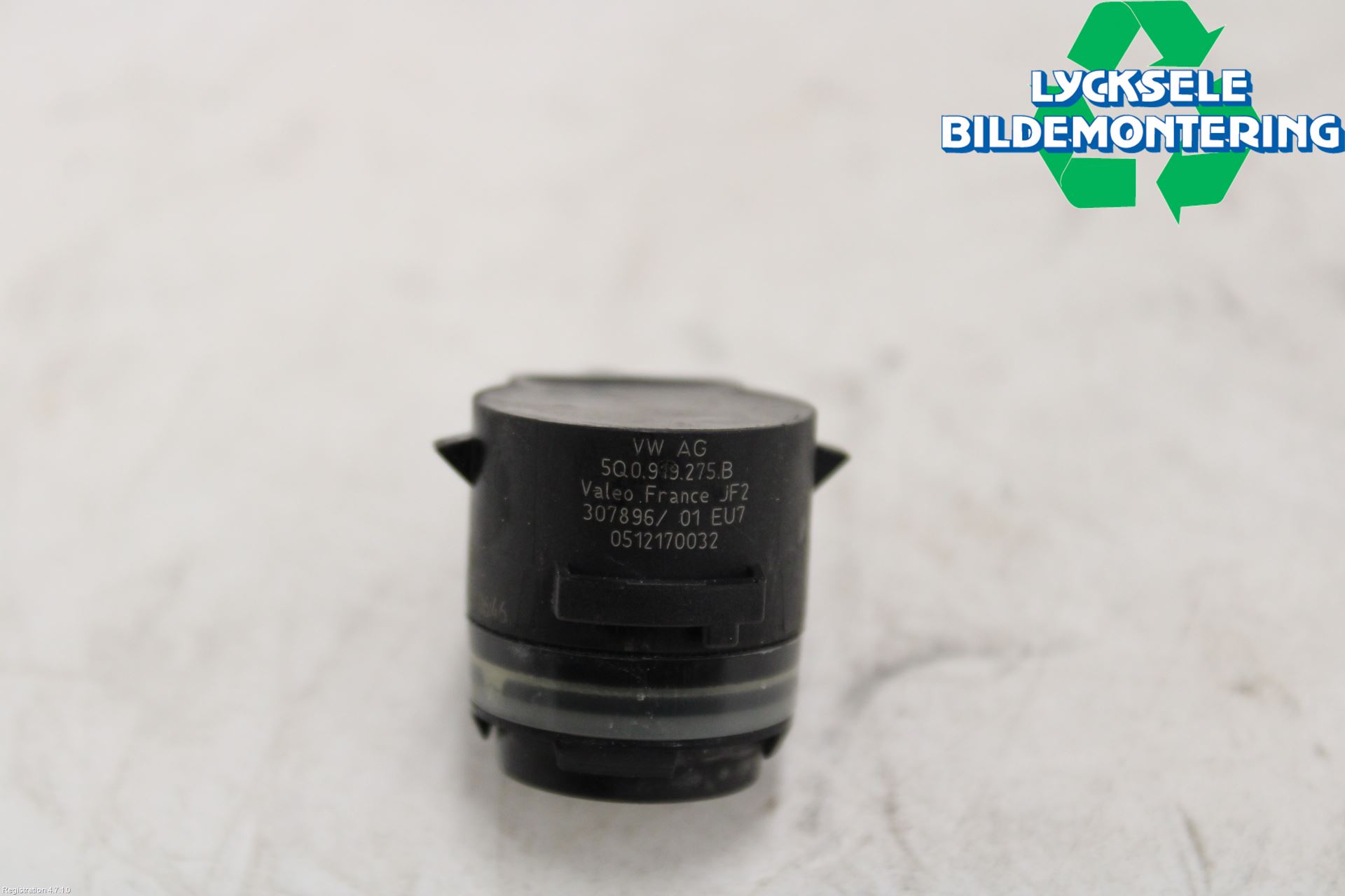 Volkswagen VW T-ROC 18- Parkeringshjälp Frontsensor