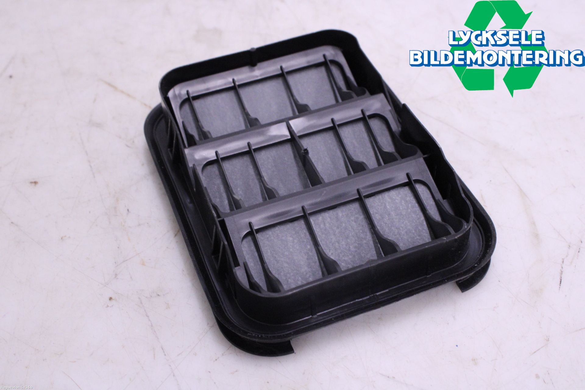 Nissan QASHQAI 21- Ventilationsutsläpp Bak