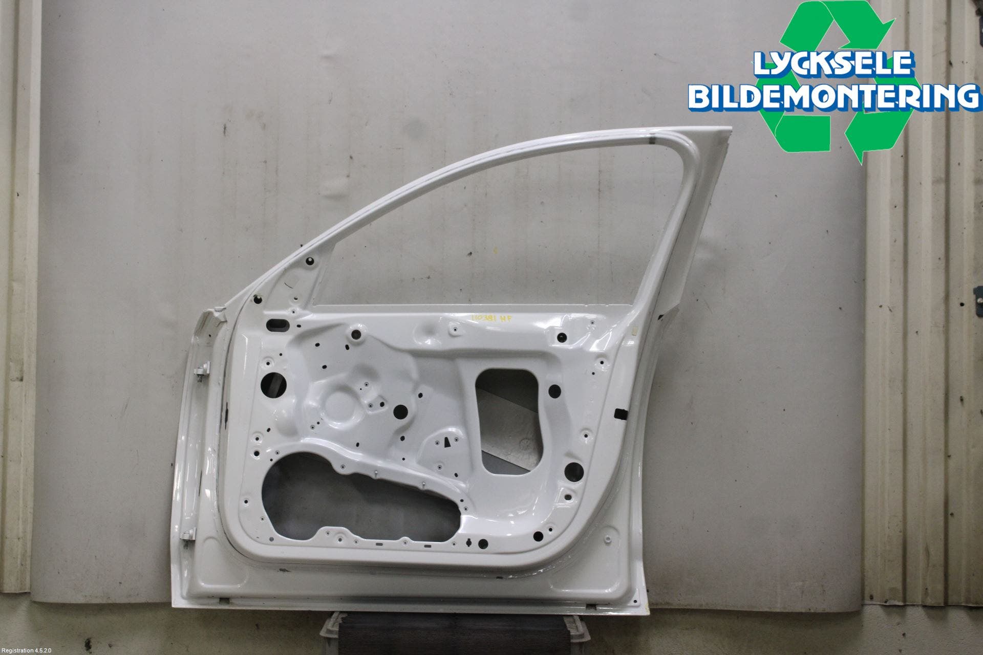 Audi A6 ALLROAD 12-18 Dörr Fram Höger