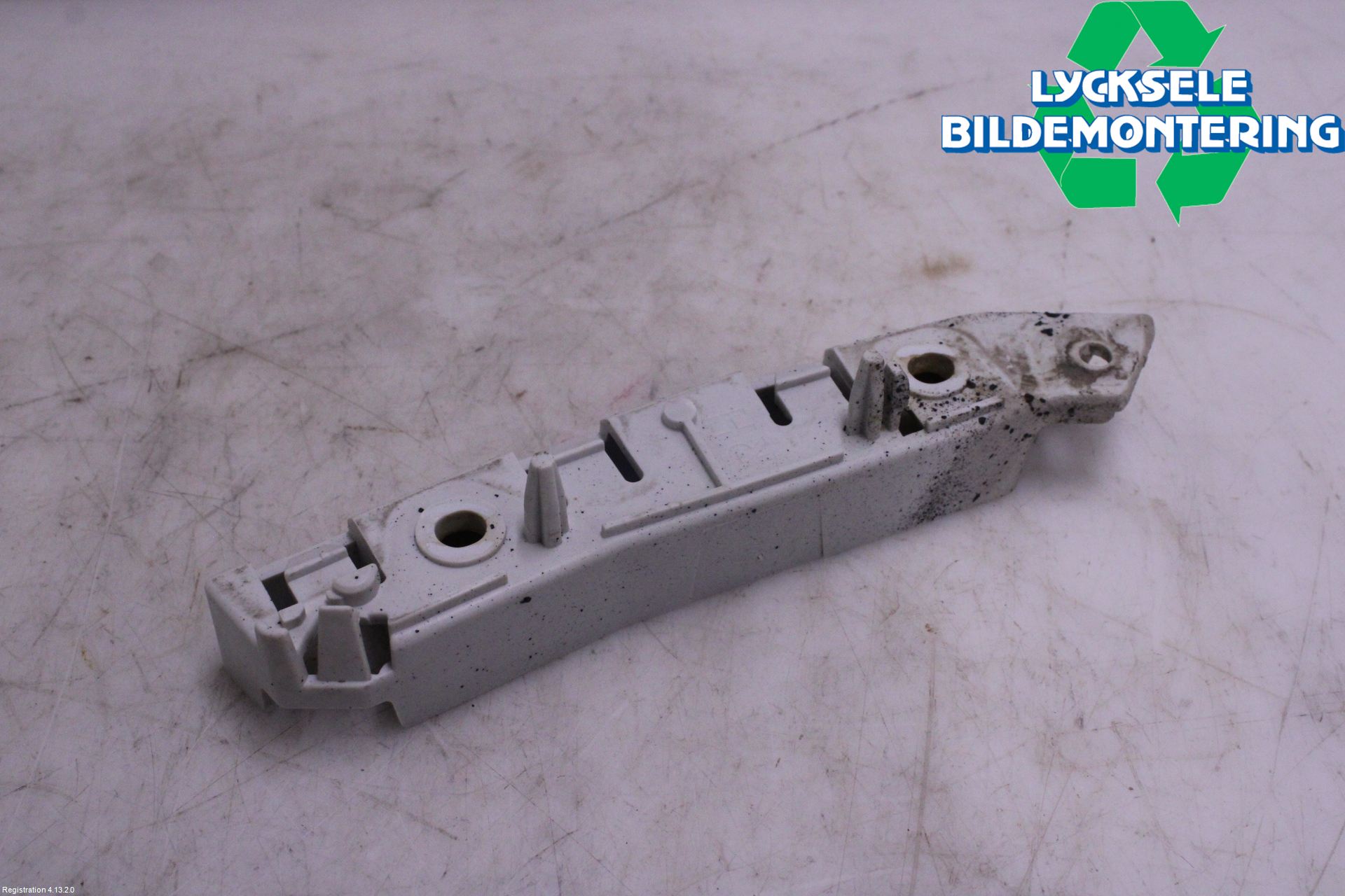 Ford FOCUS 15-18 Stötfångarfäste Fram Hö