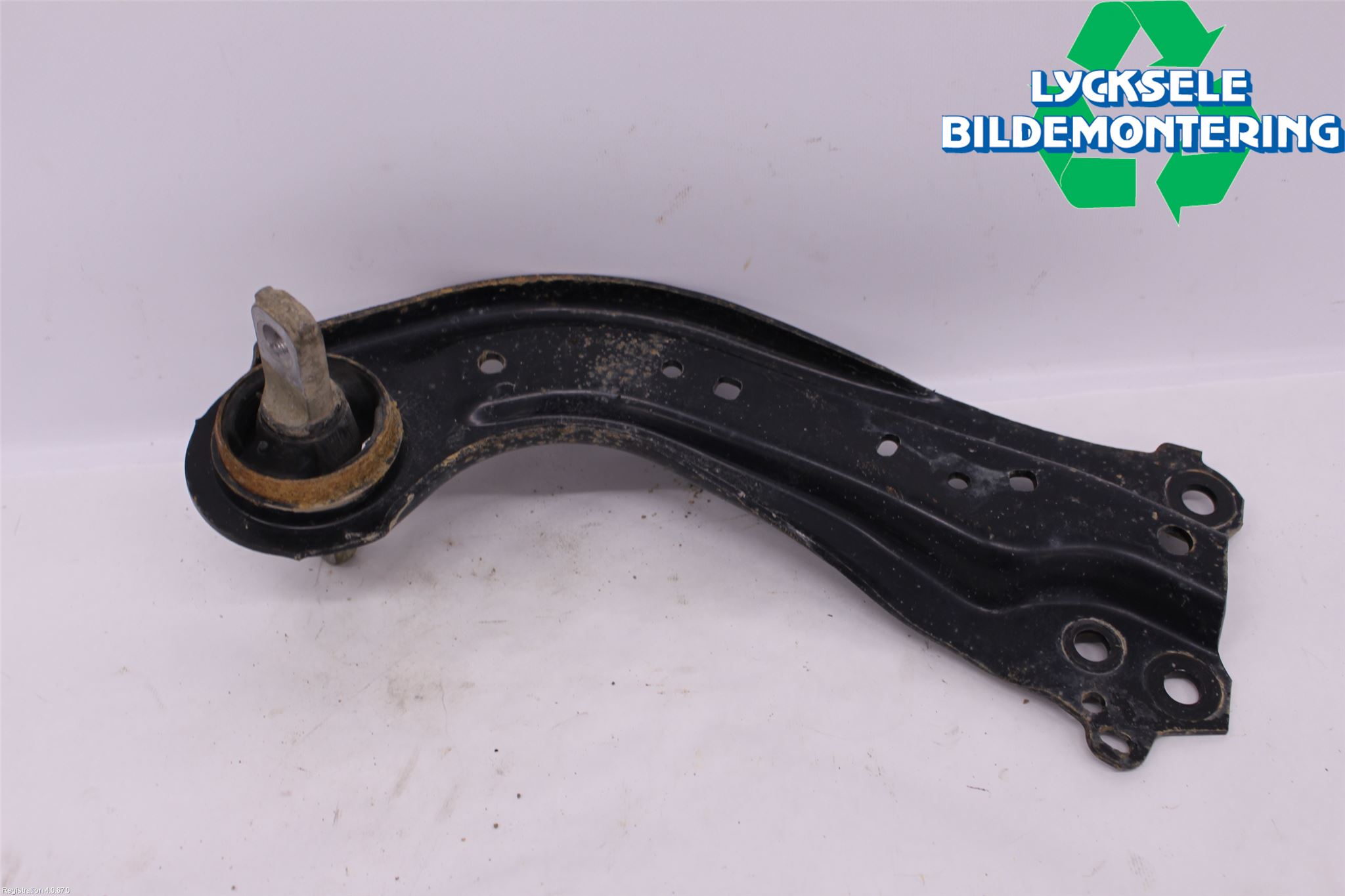 Toyota RAV4 19- Bärarm Bak Vänster