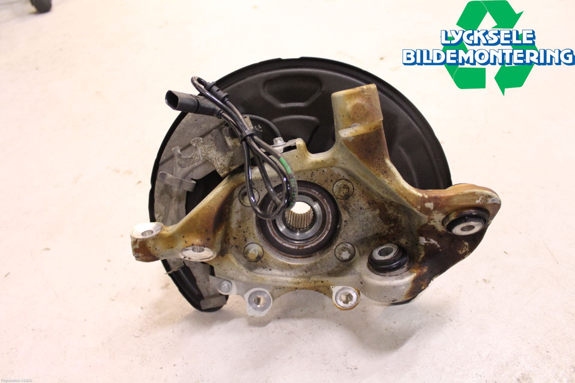 MB GLC-KLASS (X253/C253) 15-22 Hjullagerhus-Spindel Vä B