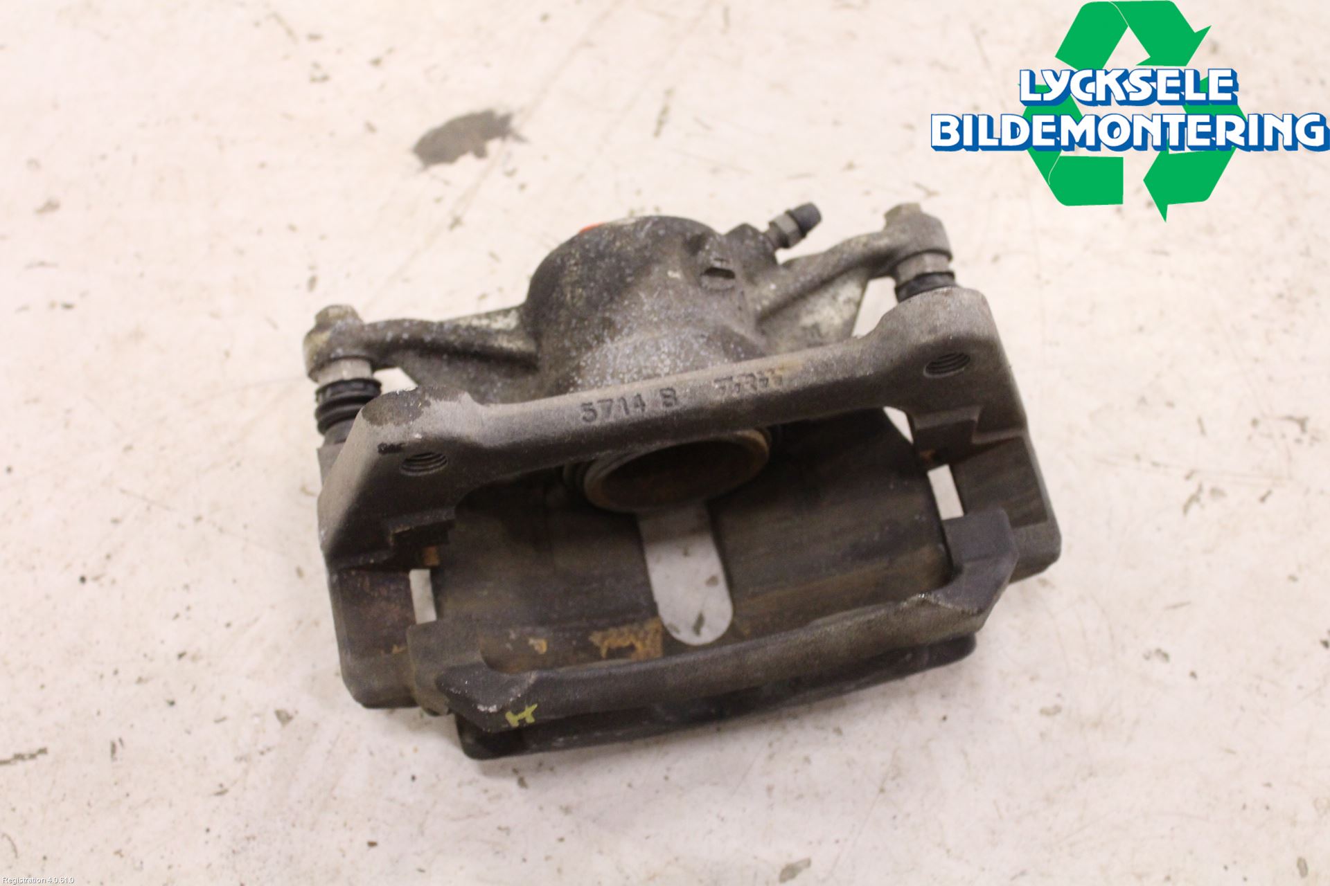 Volkswagen VW PASSAT 15-19 Bromsok Fram Höger