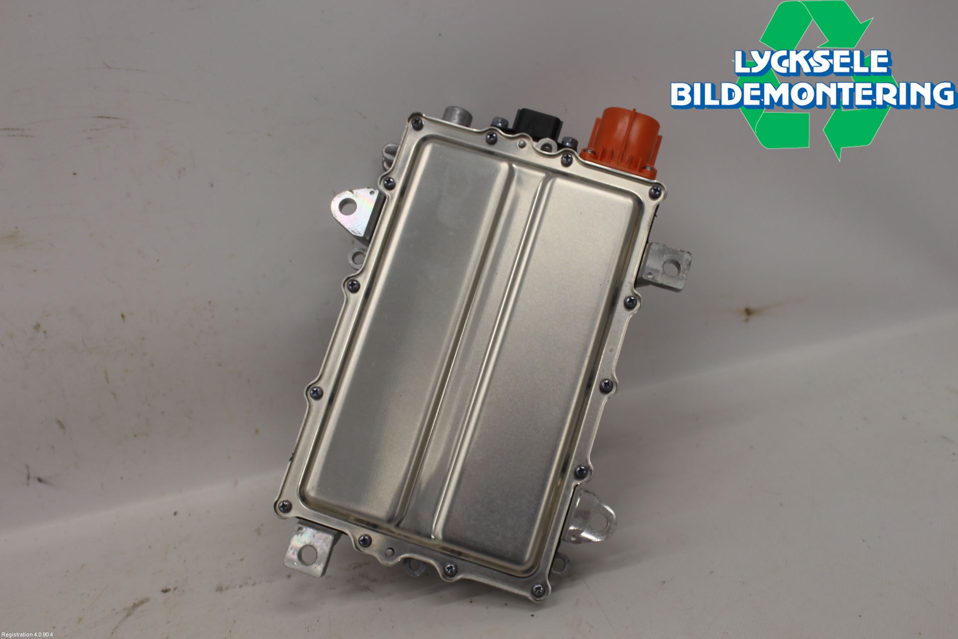 Ford MUSTANG Mach-E 21- Hybridconverter