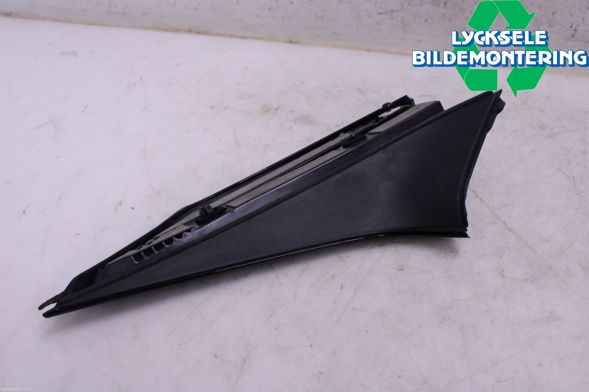 Volkswagen VW ID.4 21- Spoiler Baklucka