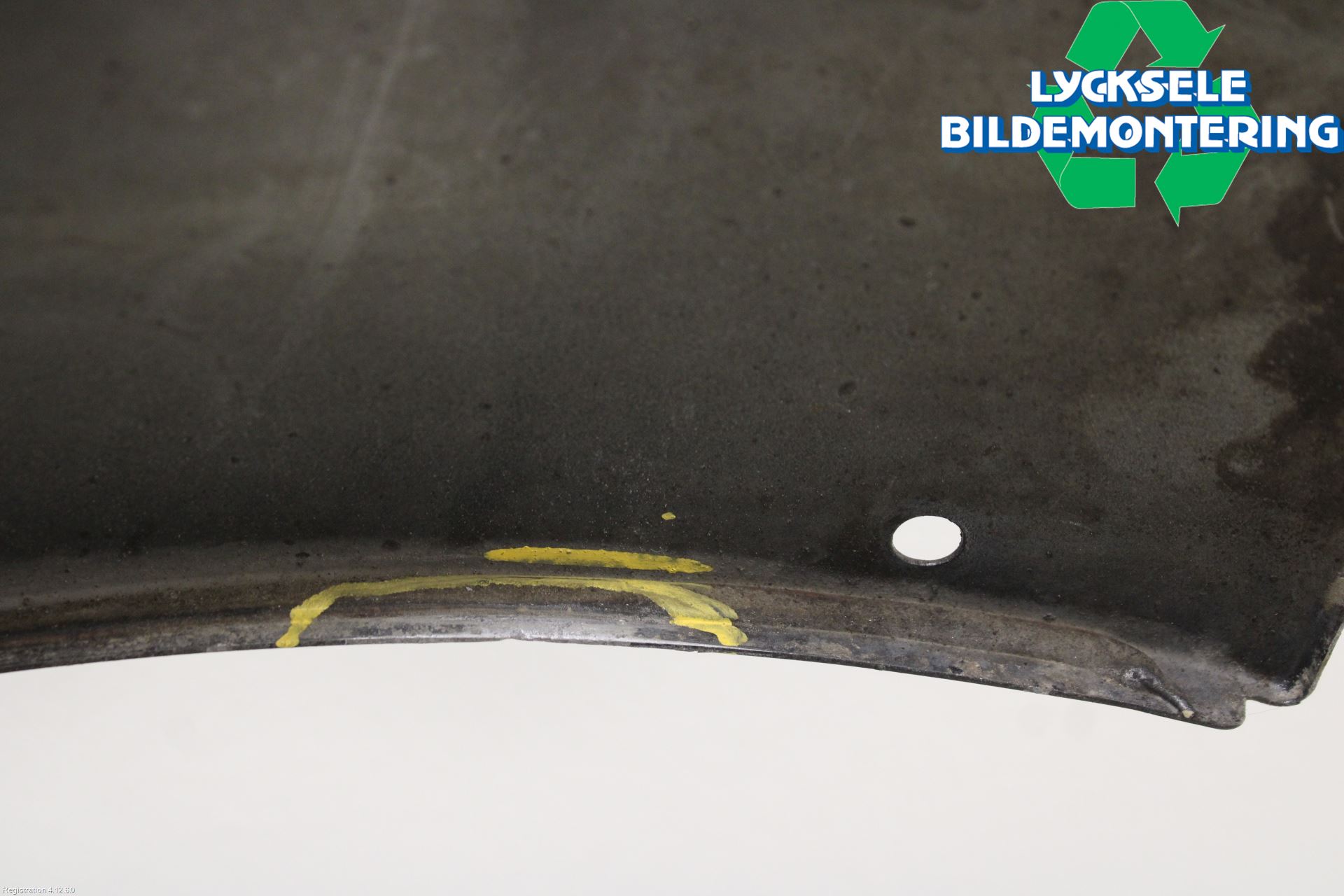 Audi A6 ALLROAD 12-18 Skärm Fram Höger