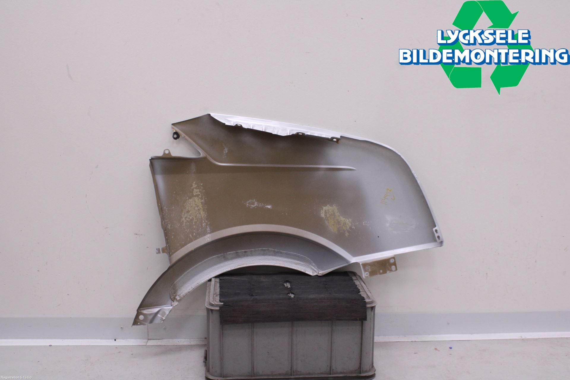 Volkswagen VW CRAFTER 06-16 Skärm Fram Vänster