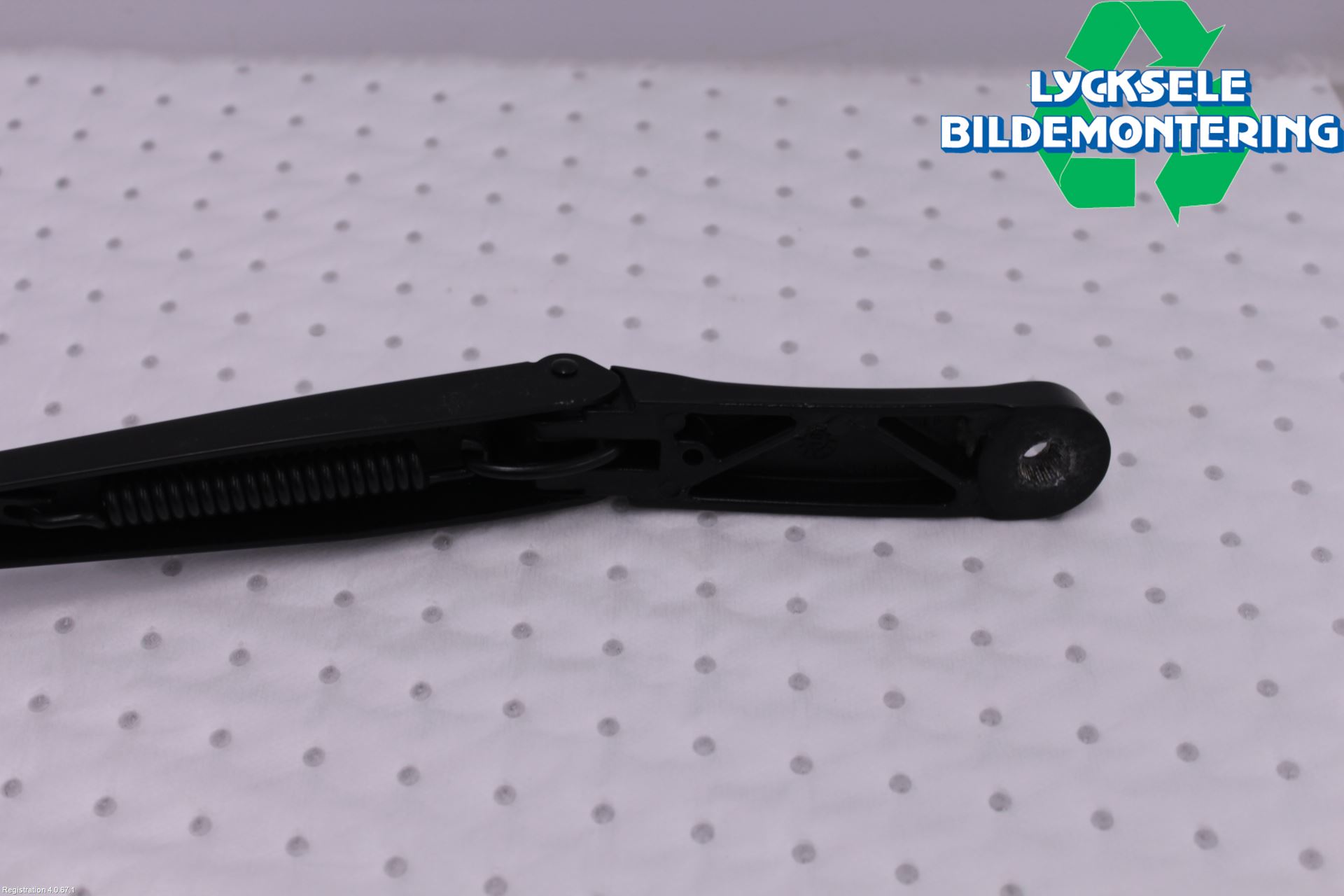 Seat ATECA 16->> Torkararm Armar Vindruta