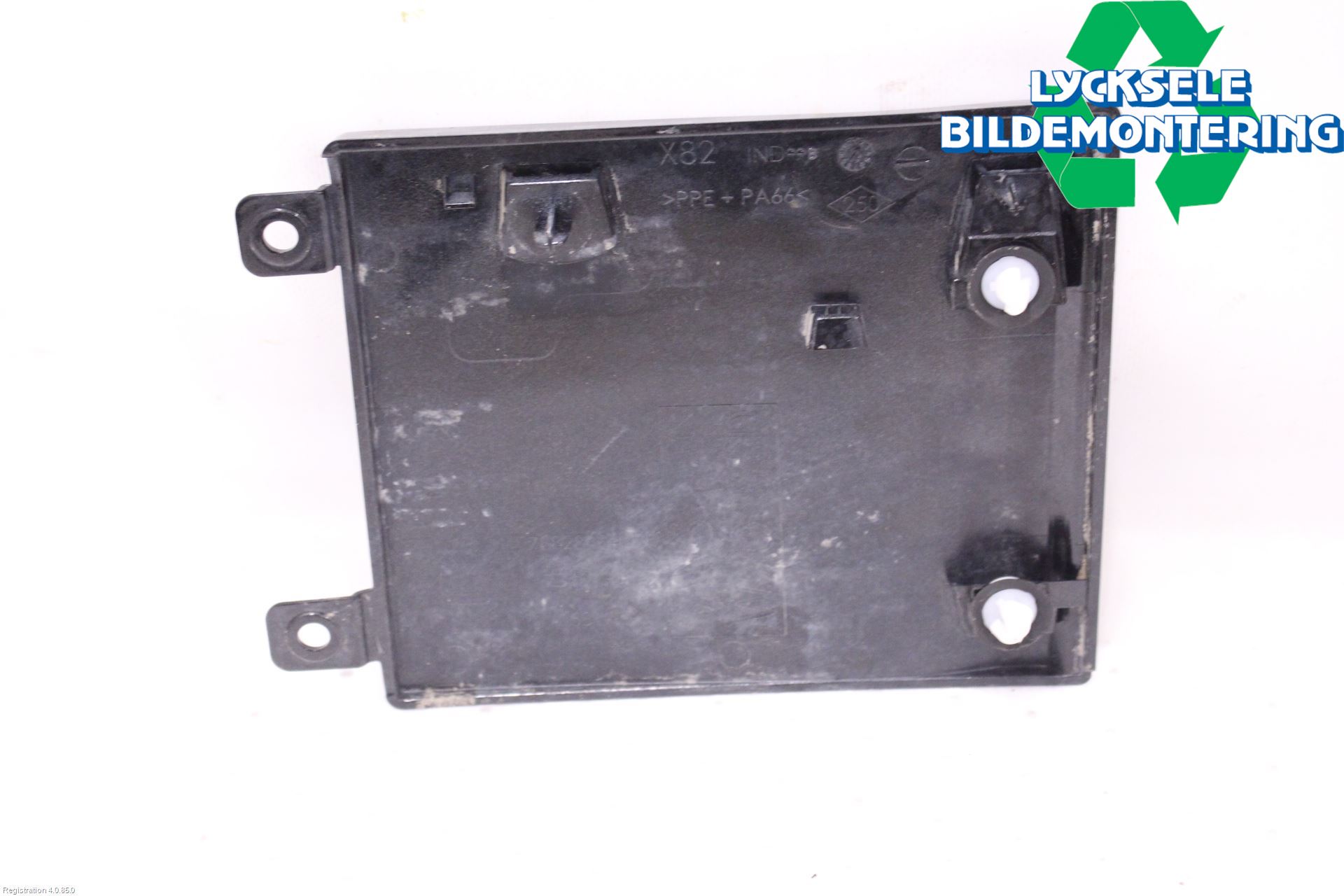 Opel VIVARO 15-19 Tanklucka