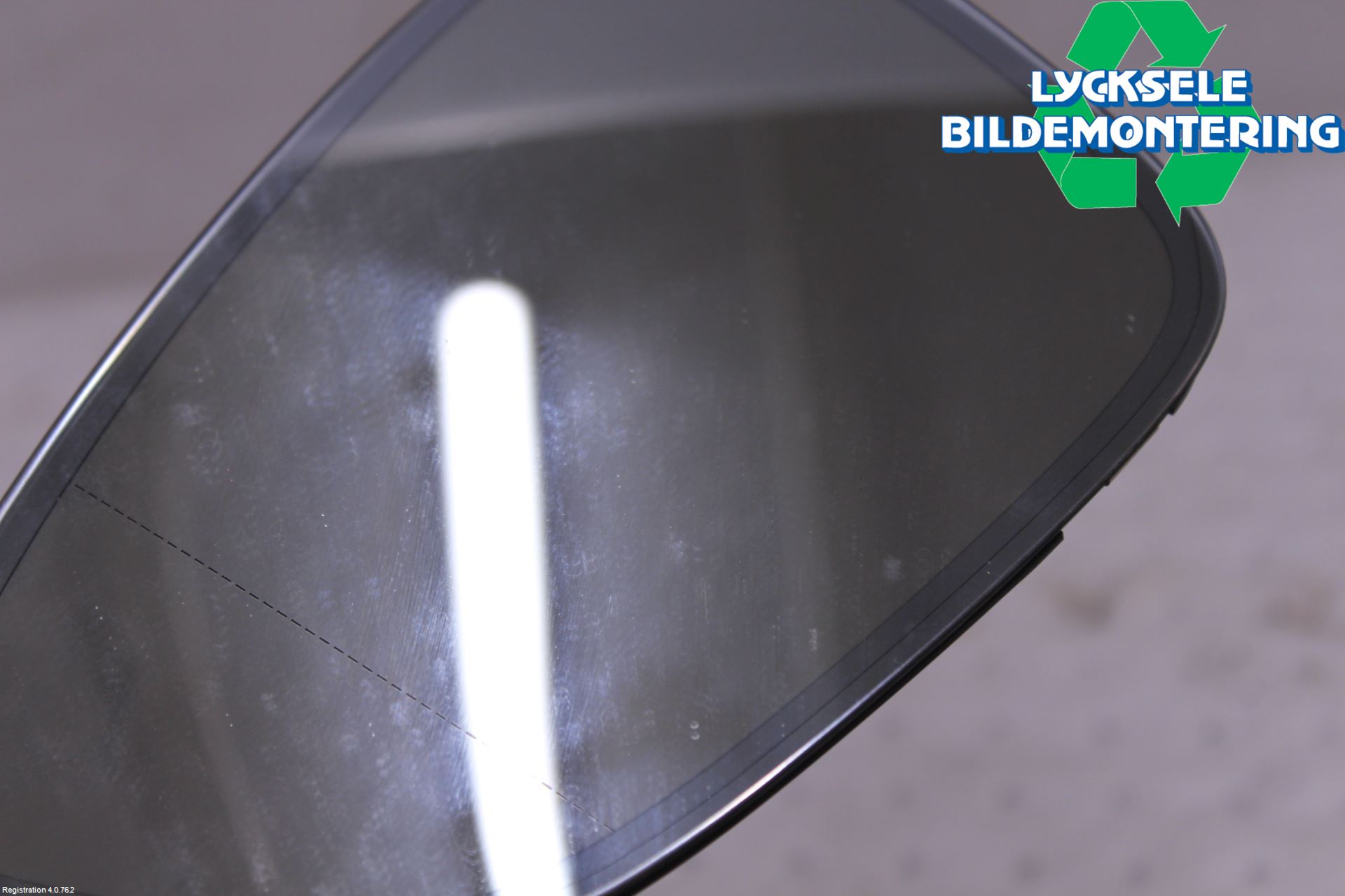 Volkswagen VW PASSAT 11-14 Spegelglas Vä
