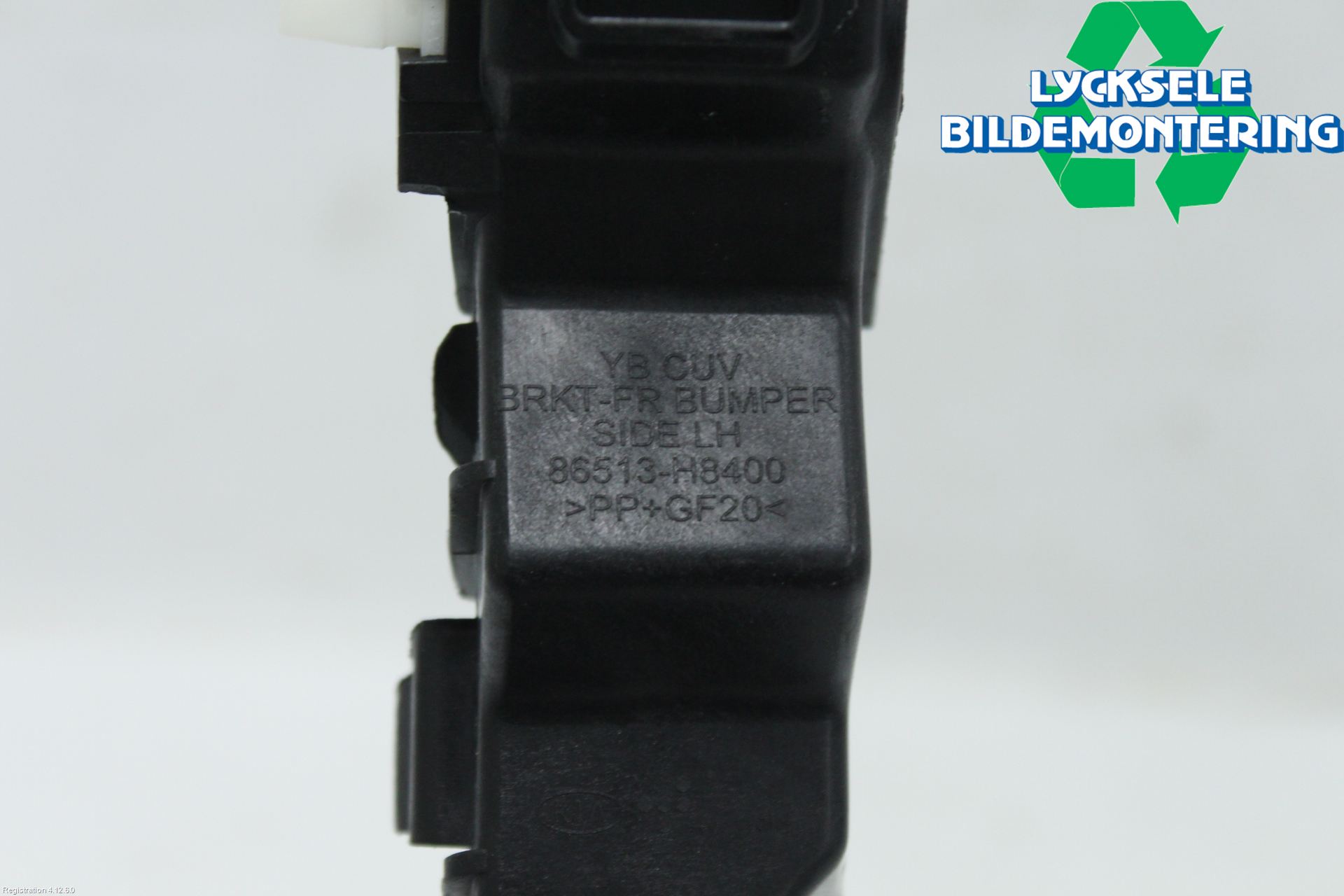 Kia STONIC 18->> Stötfångarfäste Fram Vä