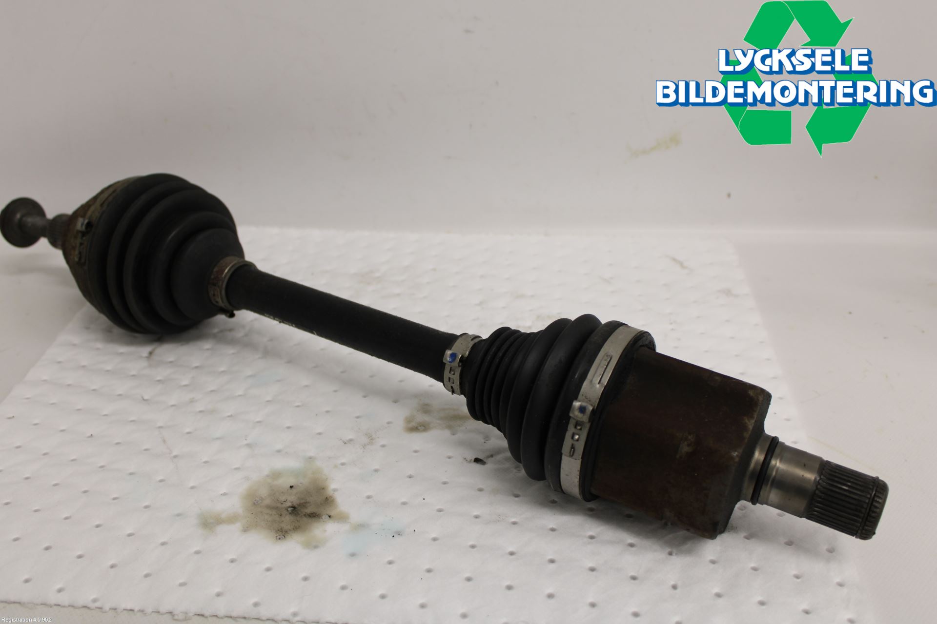 Volkswagen VW TIGUAN 07-16 Drivaxel Fram Vänster