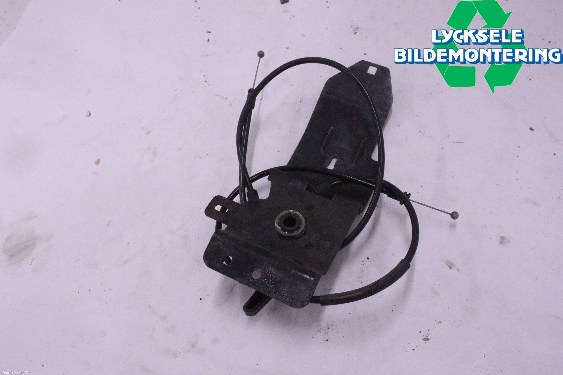 Audi A6 F2/C8 19- Huv Spärr