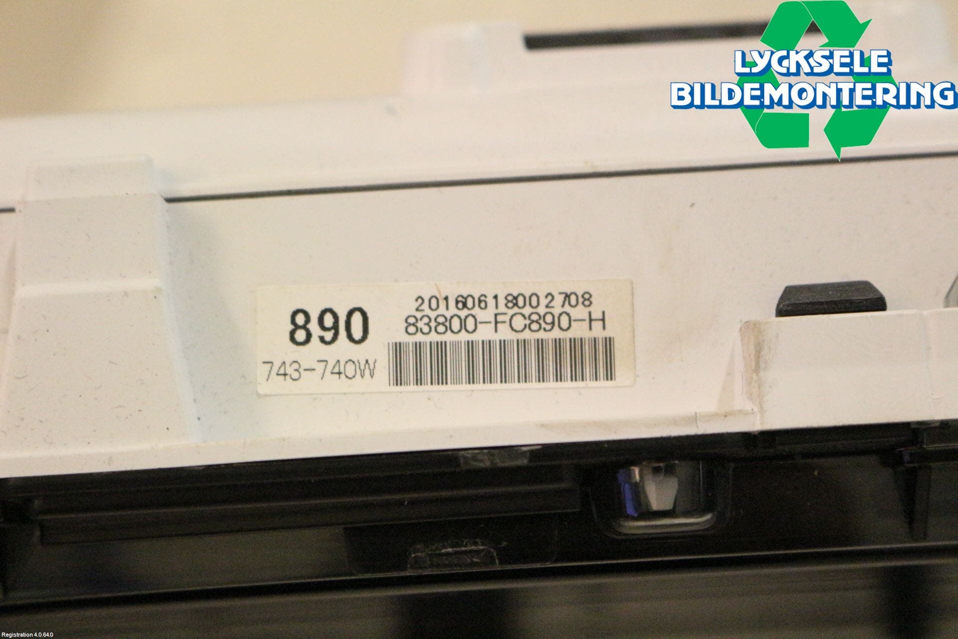 Toyota HILUX 16- Instrument Komb