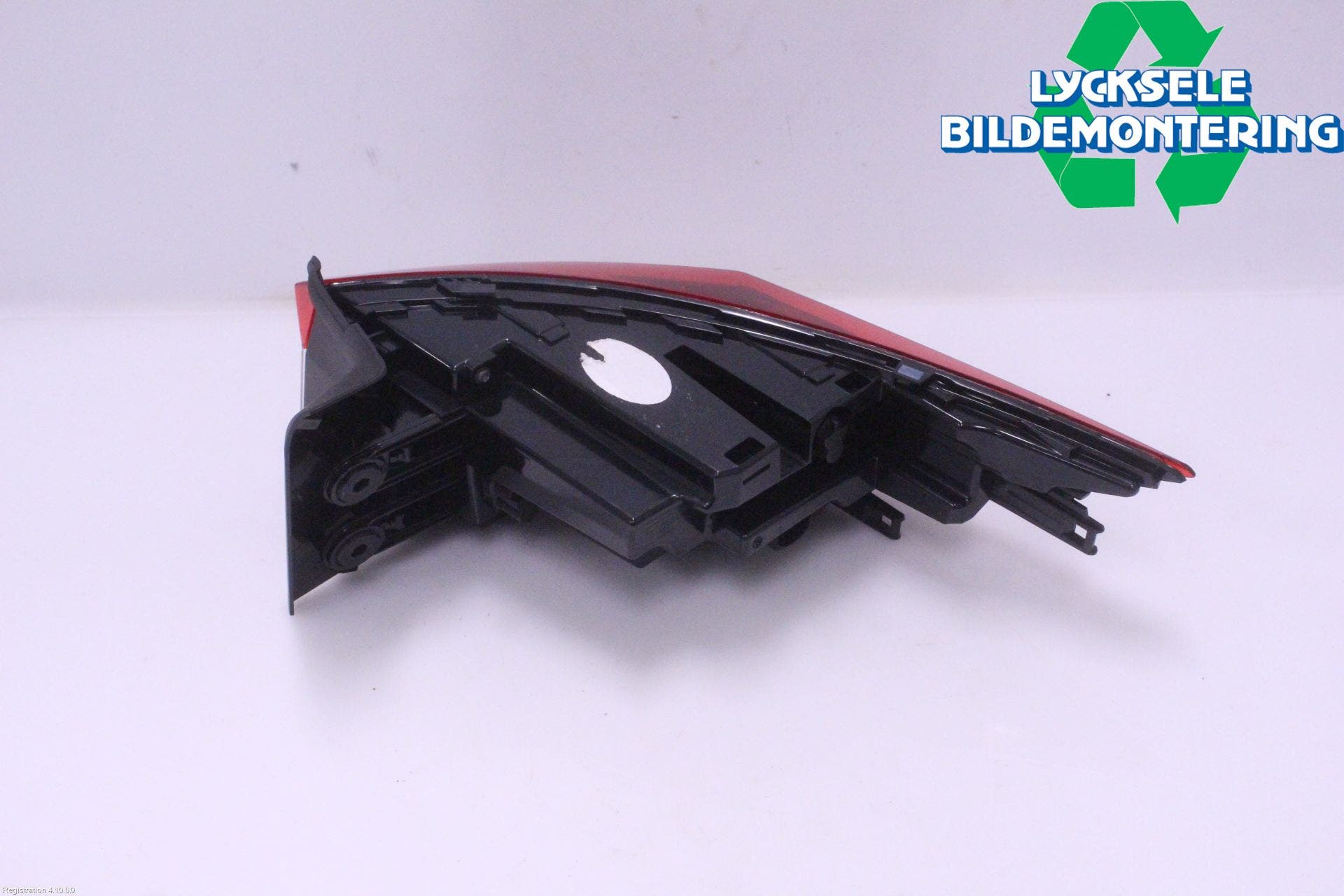 Skoda ENYAQ iV 21- Bakljus Vänster