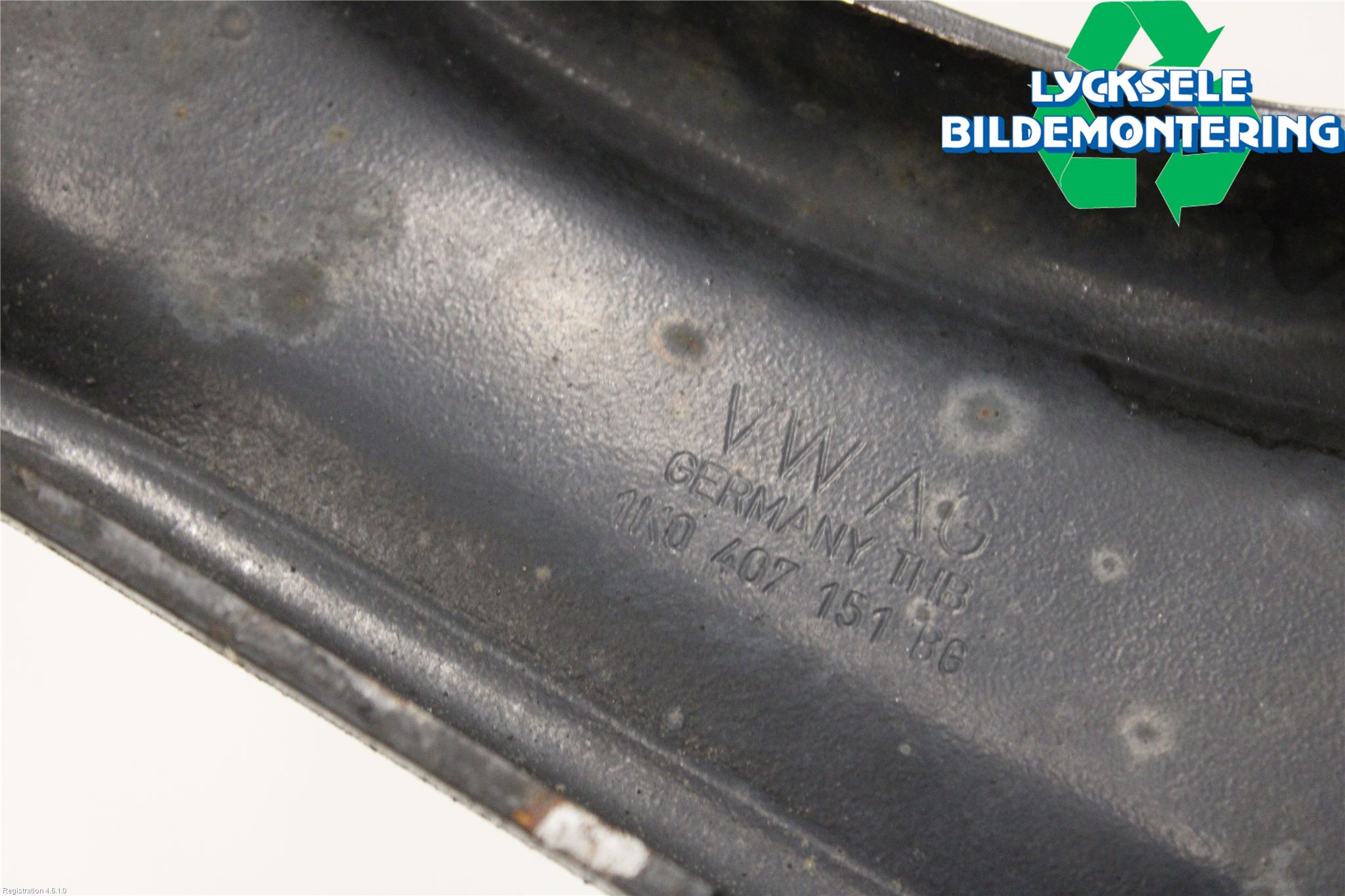 Skoda YETI Bärarm Fram Undre Vä