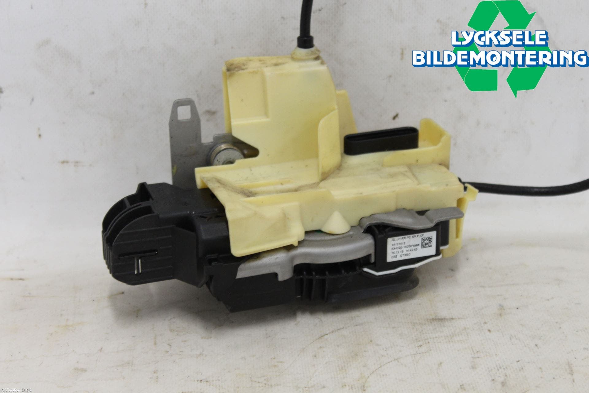 Volvo V60 19- Låskista-Dörrlås