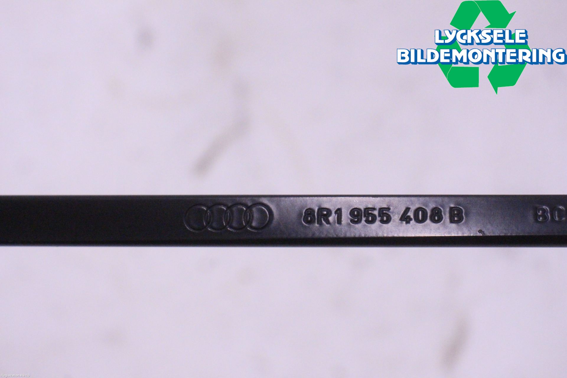 Audi Q5 09-16 Torkararm Armar Vindruta