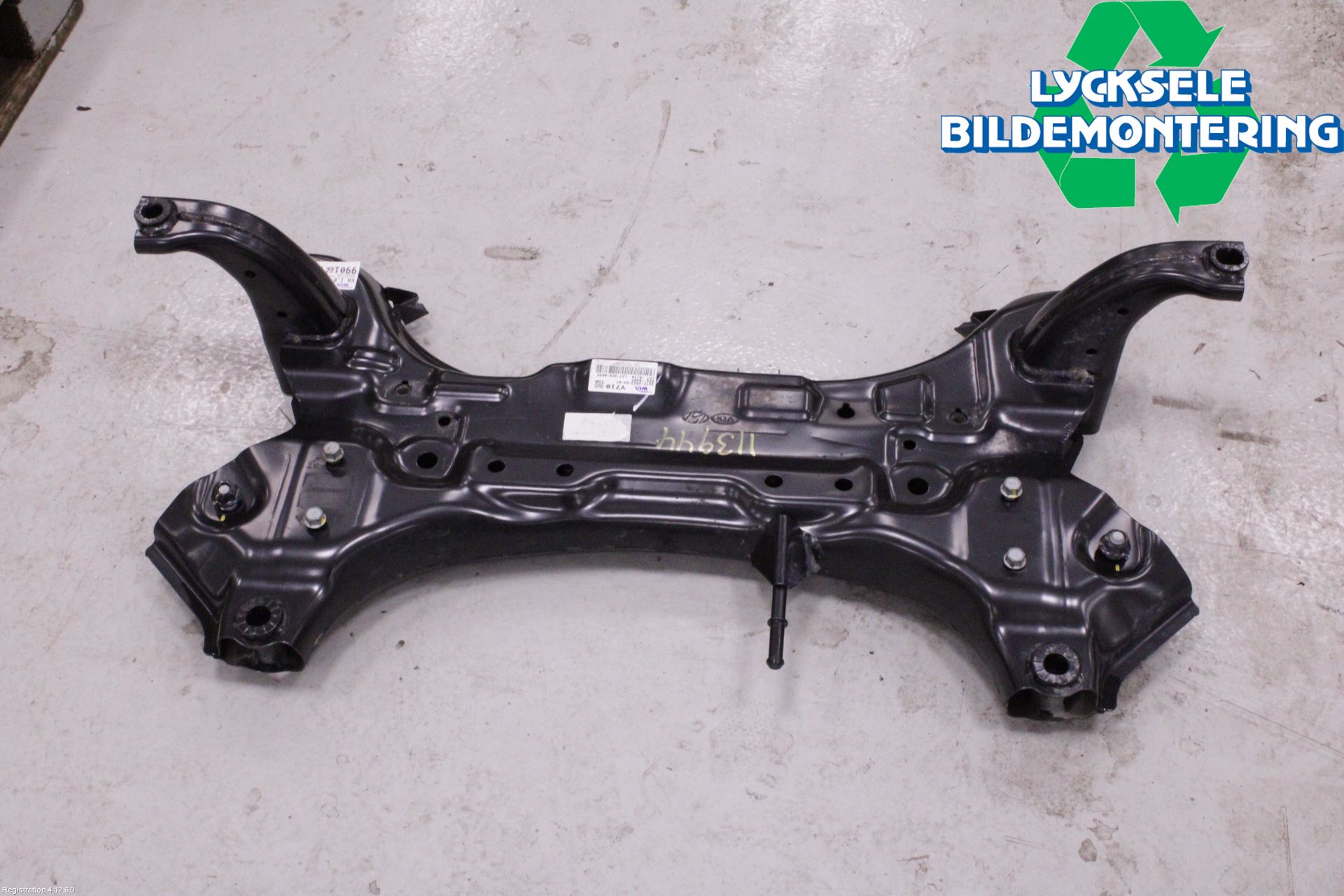 Kia STONIC 18->> Framvagnsbalk