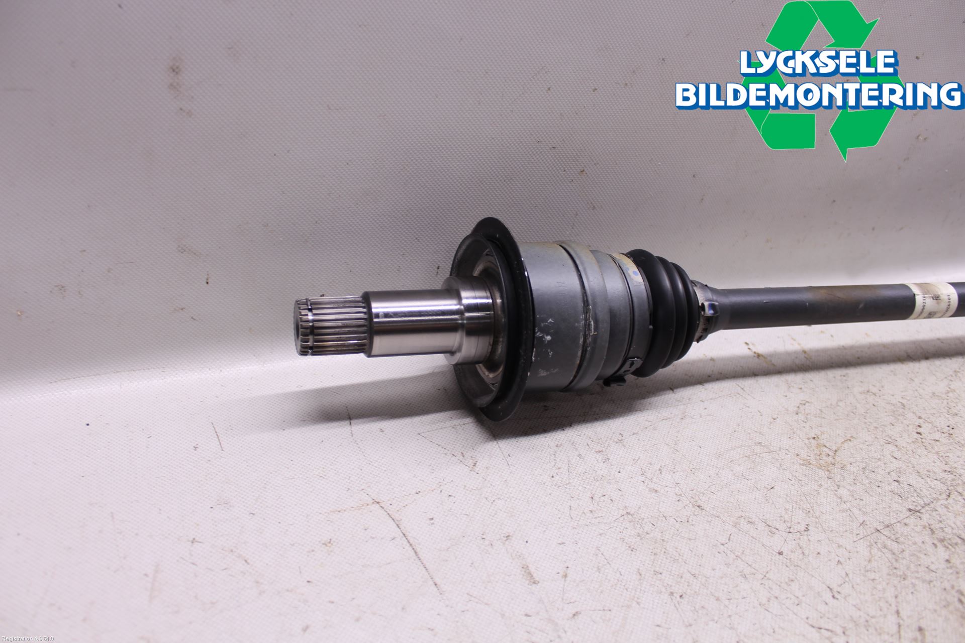 Mercedes-Benz MB C-KLASS (W205) 14-21 Drivaxel Bak Höger