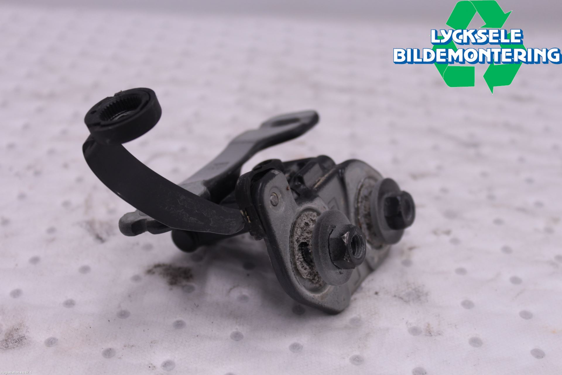 BMW X1 E84 10-15 Bakluckegångjärn Vä