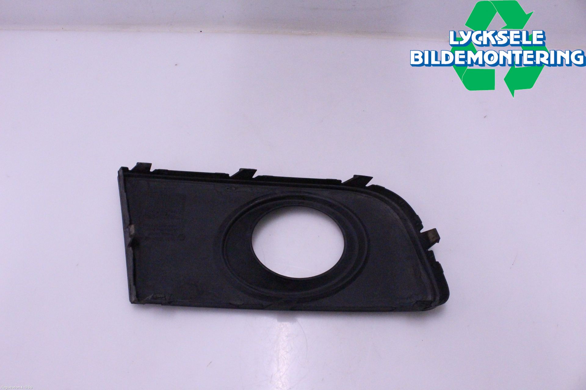 Volkswagen VW AMAROK 2H 10-22 Dimljussarg Fram