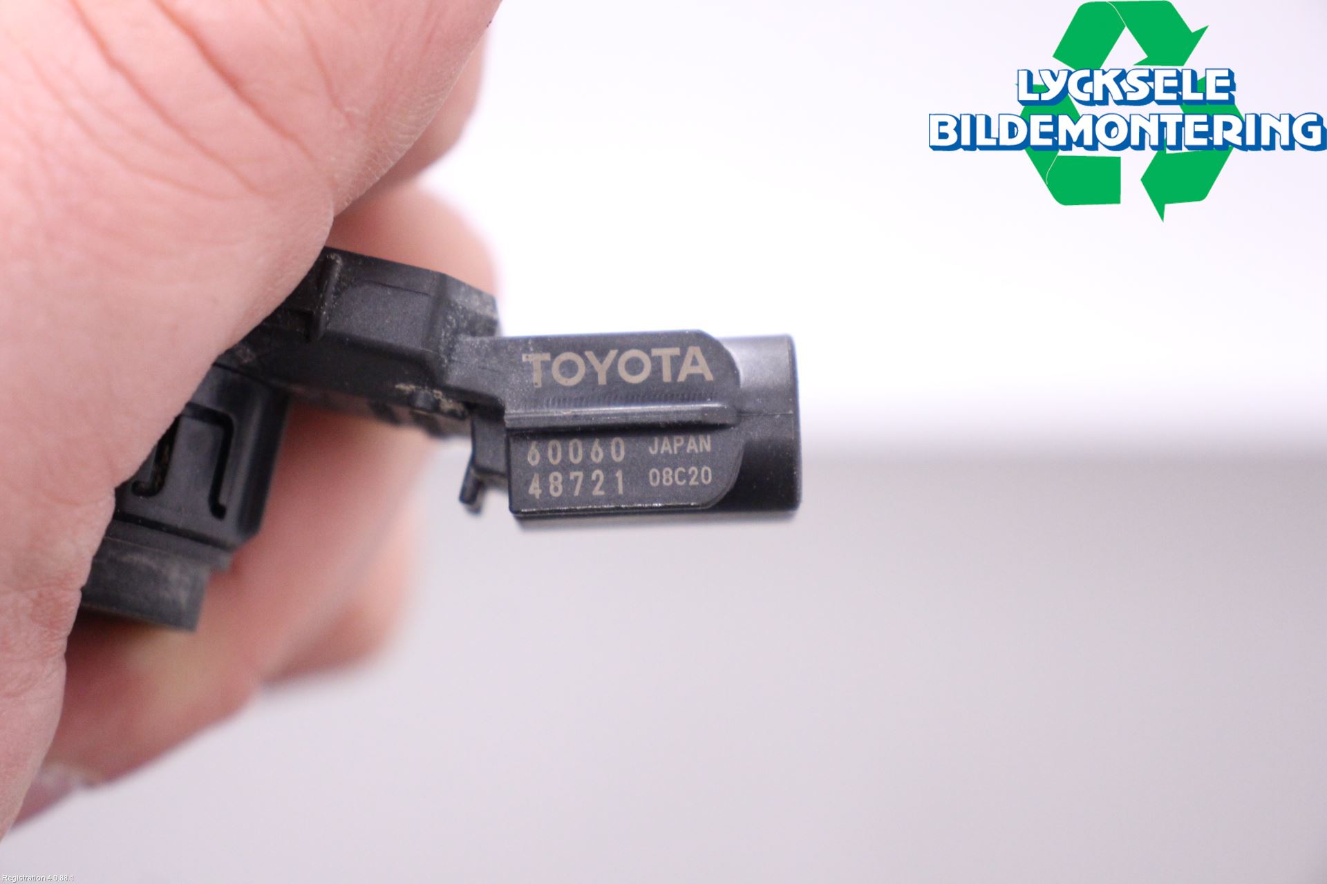 Toyota RAV4 19- Parkeringshjälp Backsensor