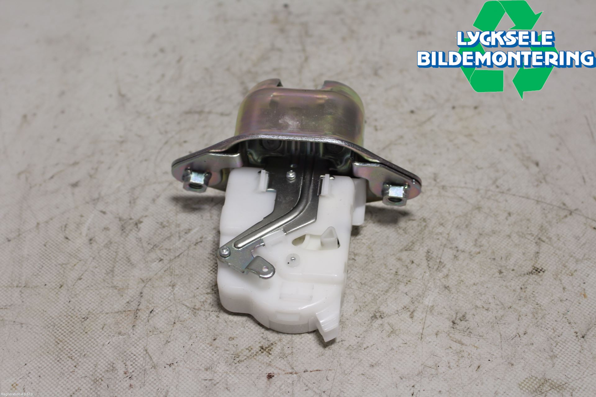 Subaru OUTBACK 15-20 Låskista Baklucka