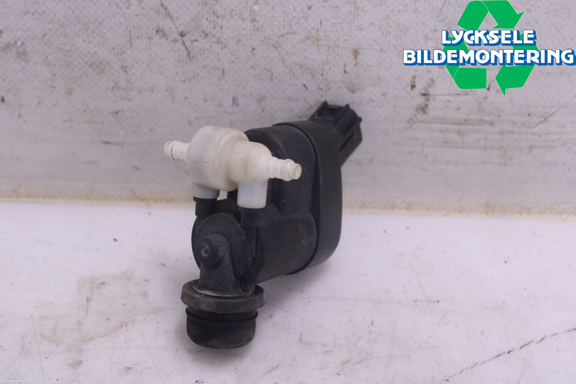 Kia SORENTO 21- Spolarpump Vindruta