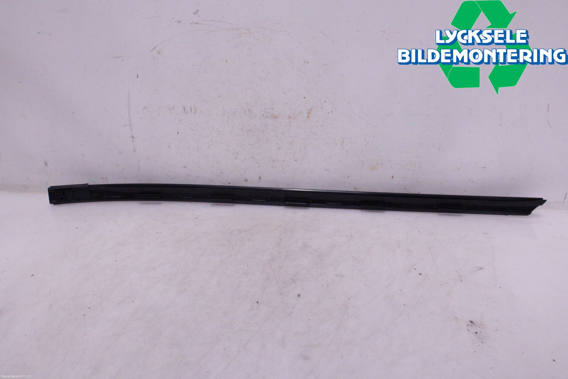 BMW 5 G30/G31/F90 17-23 Vindruta - Dekorlist