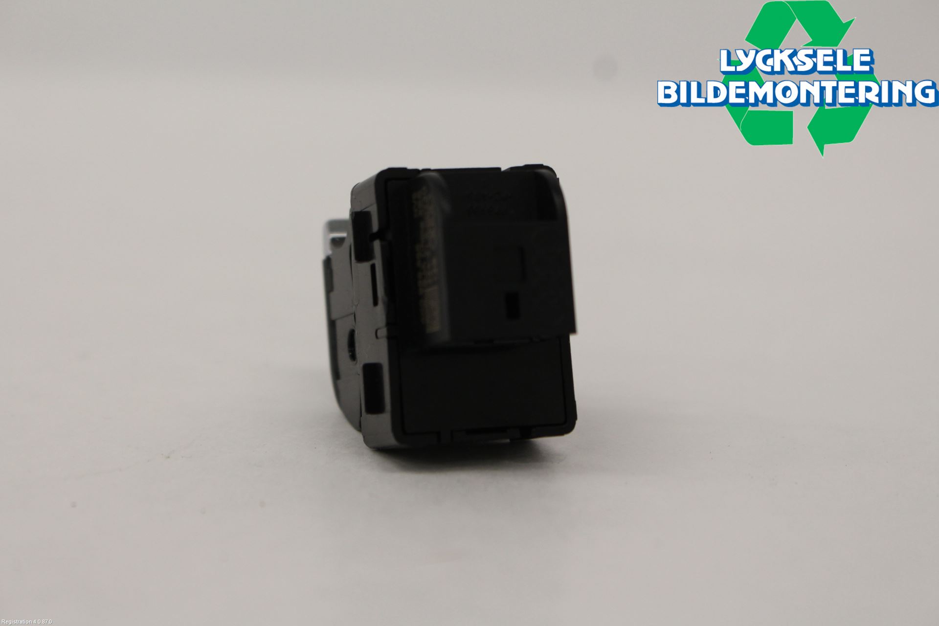 Audi A6 F2/C8 19- Strömställare Elhiss