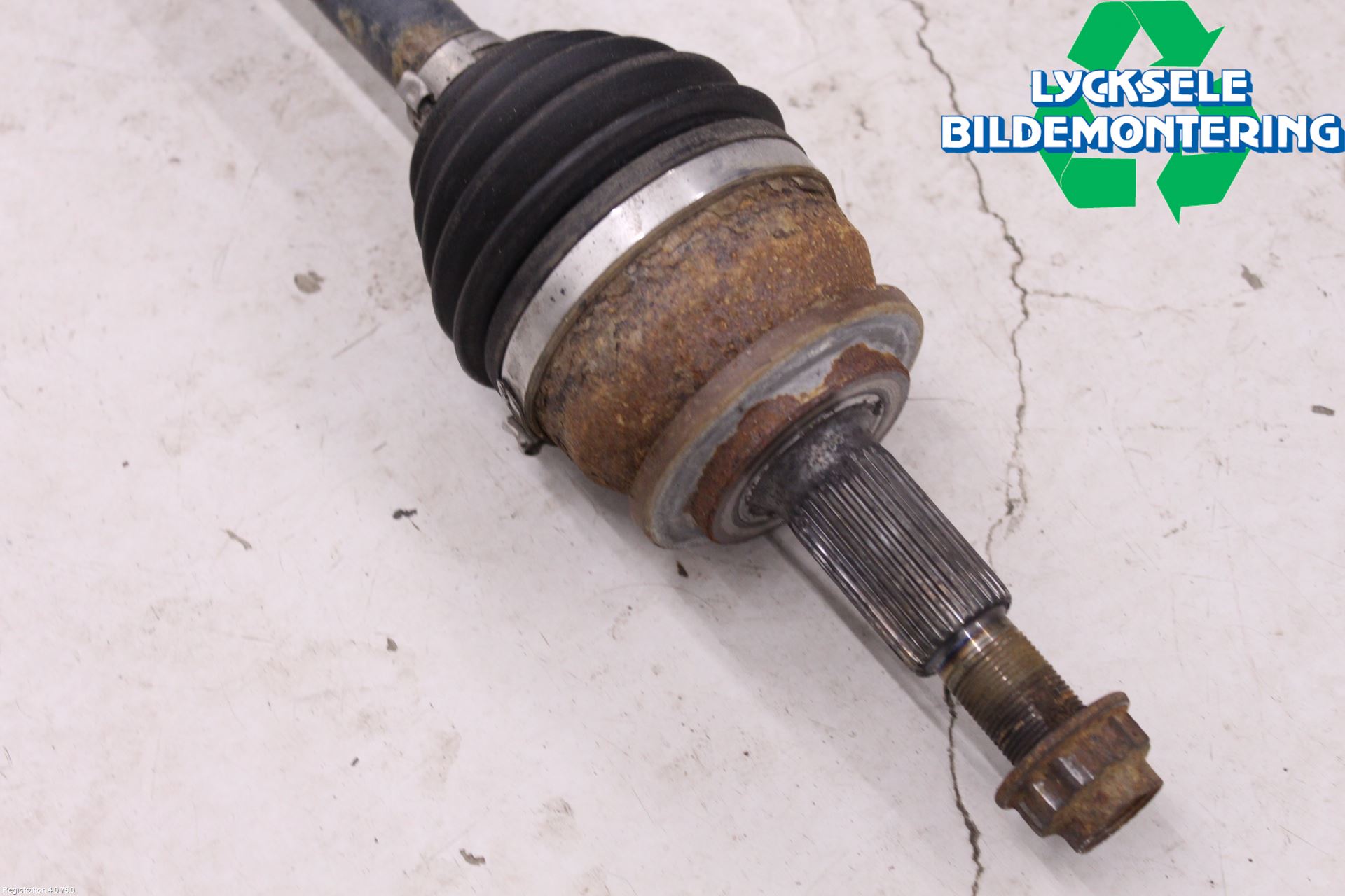 Toyota AURIS 13-19 Drivaxel Fram Höger