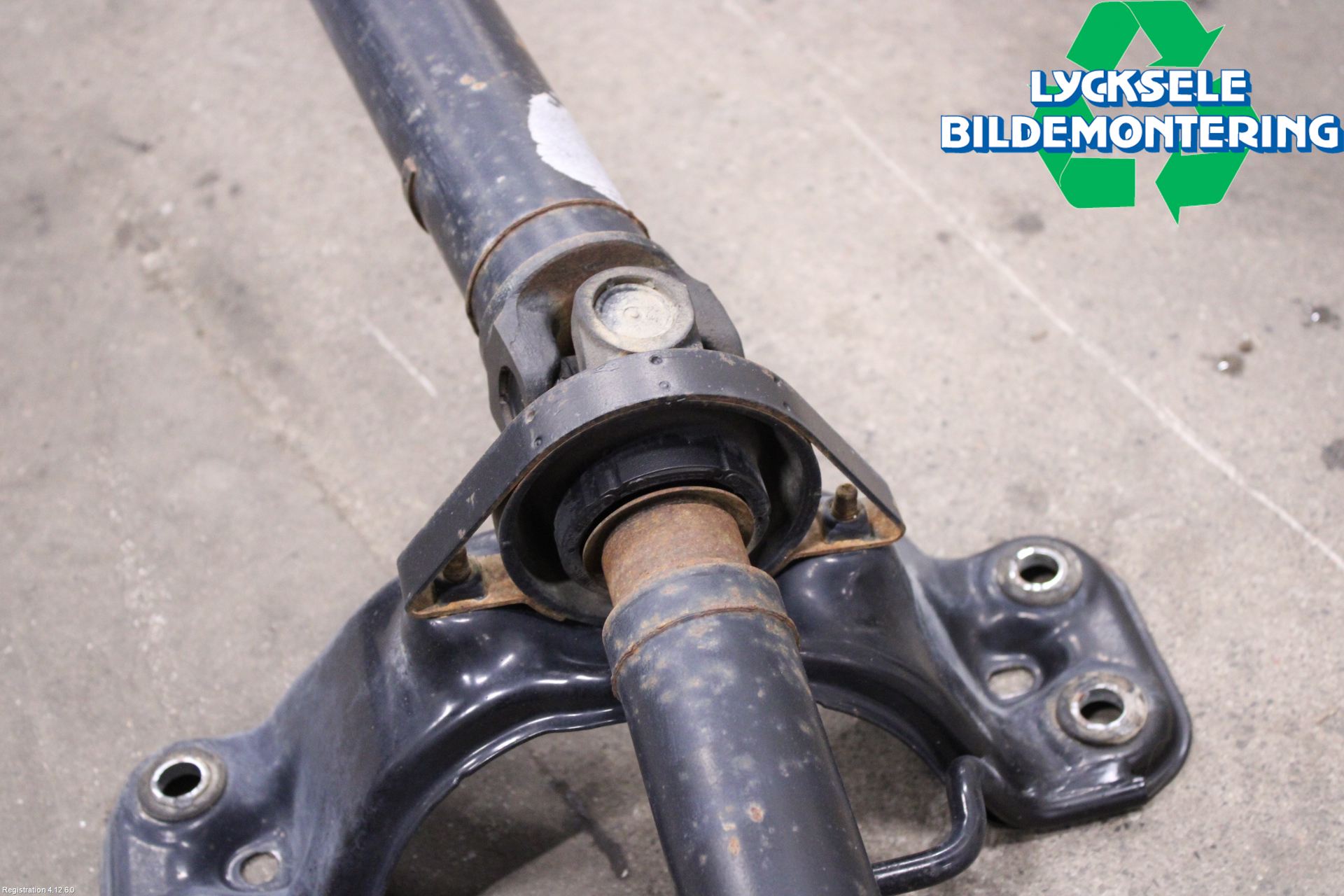 Volvo XC70 08-13 Mellanaxel Komp