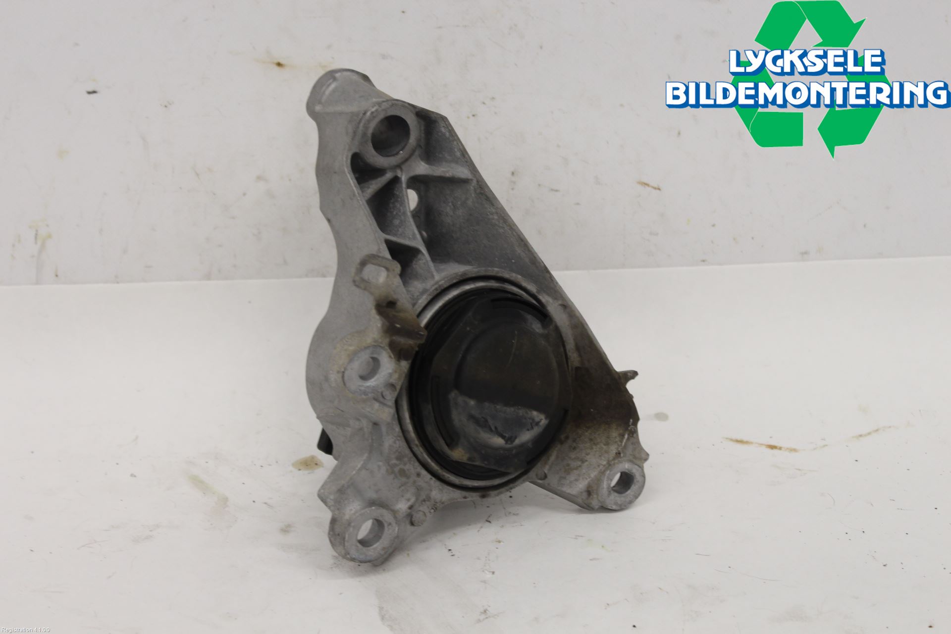 Mazda CX-60 22- Motorfäste