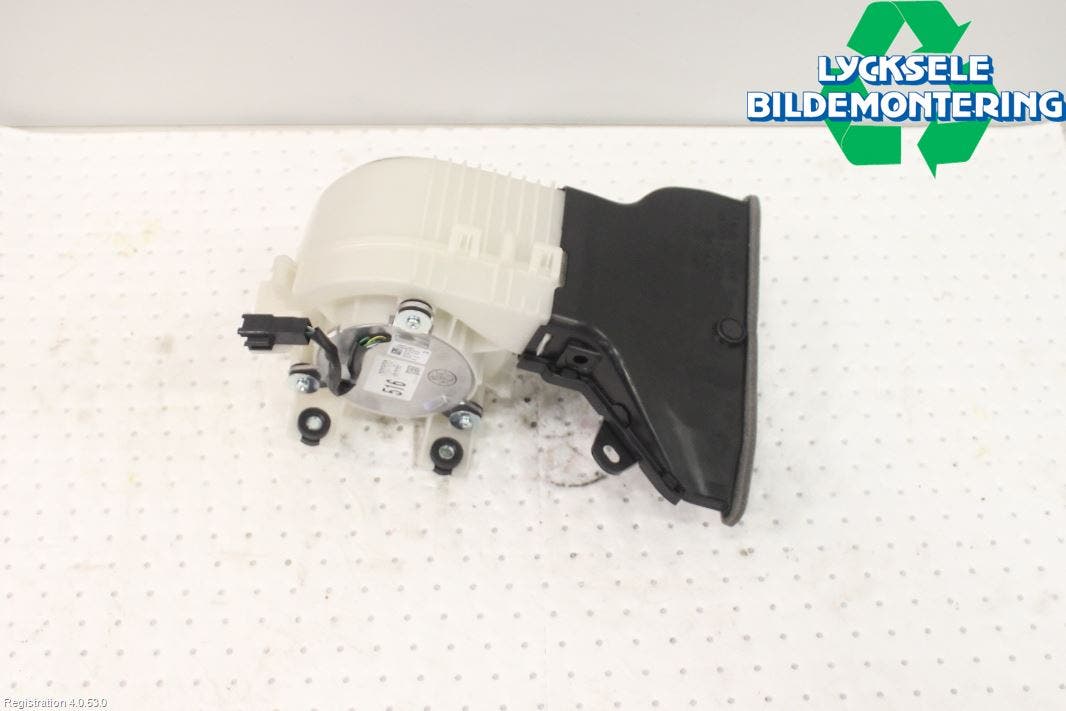 Toyota AURIS 13-19 Kylfläkt El