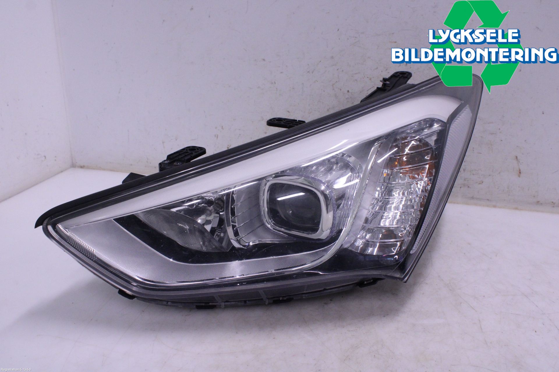 Hyundai SANTA FE 13-18 Strålkastare Vänster