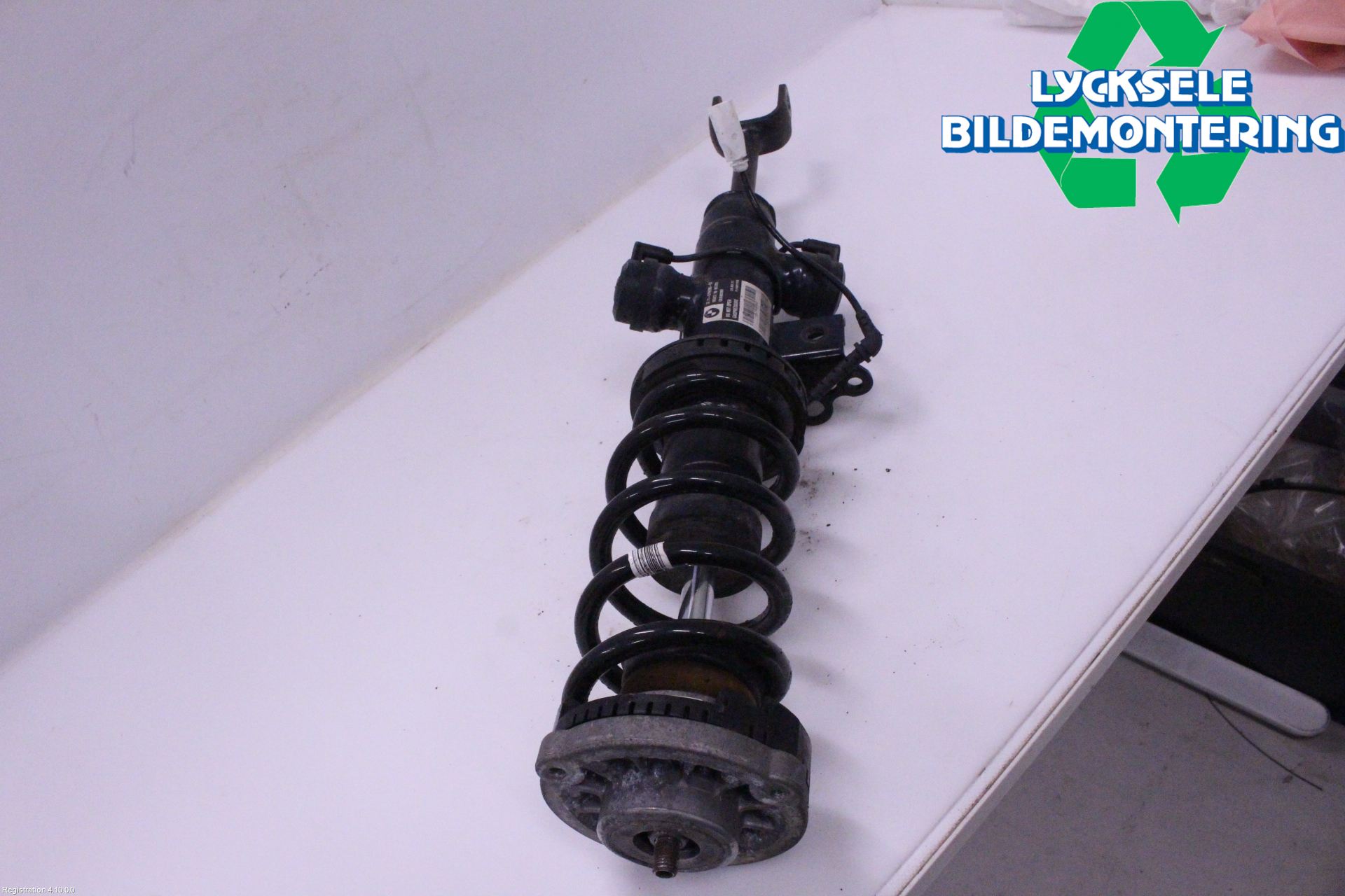 BMW 5 F10/F11/F18 09-17 Fjäderben Fram Höger