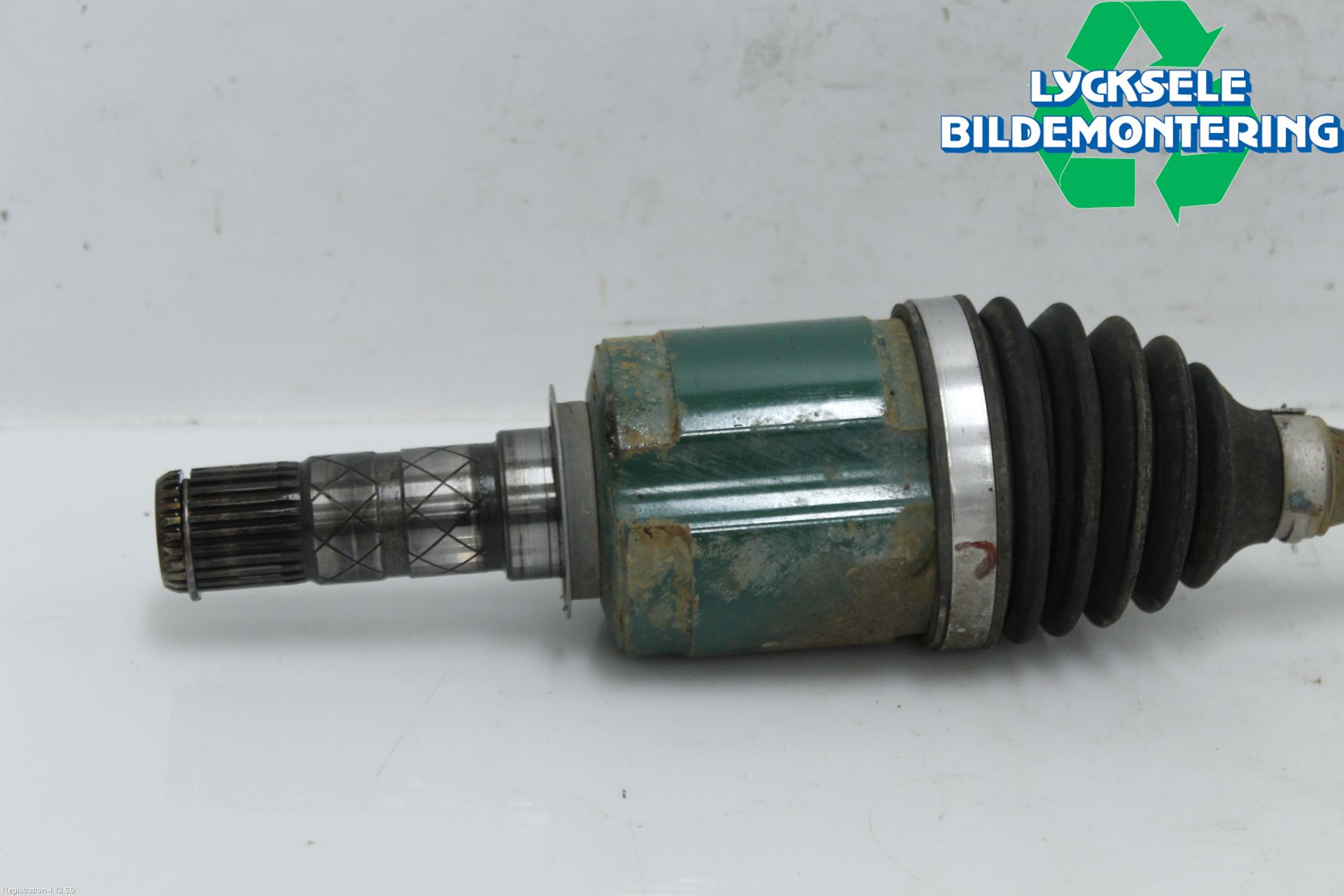 Subaru OUTBACK 15-20 Drivaxel Fram Vänster